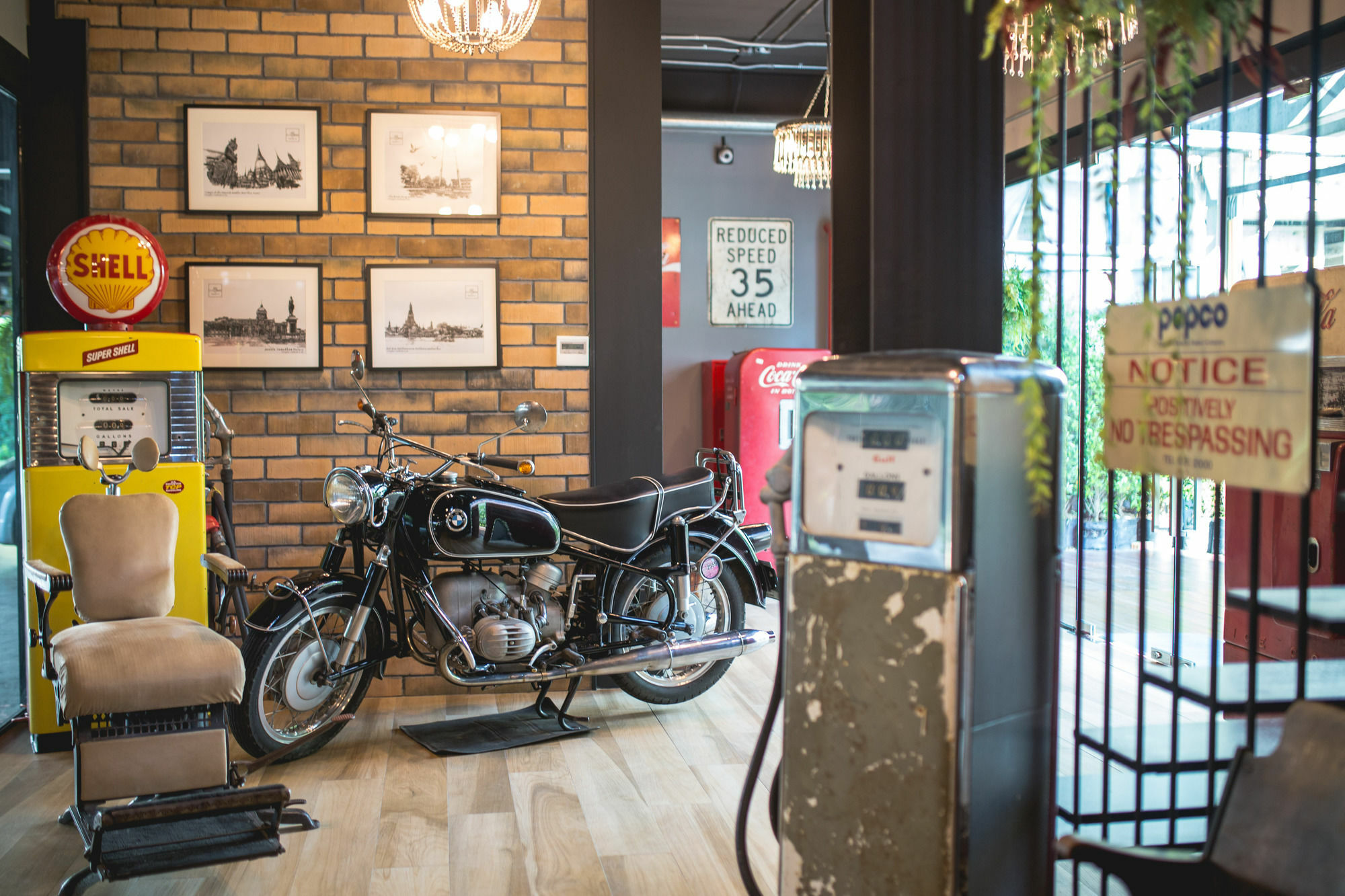 Hostel Sleep Box Sukhumvit 22 *