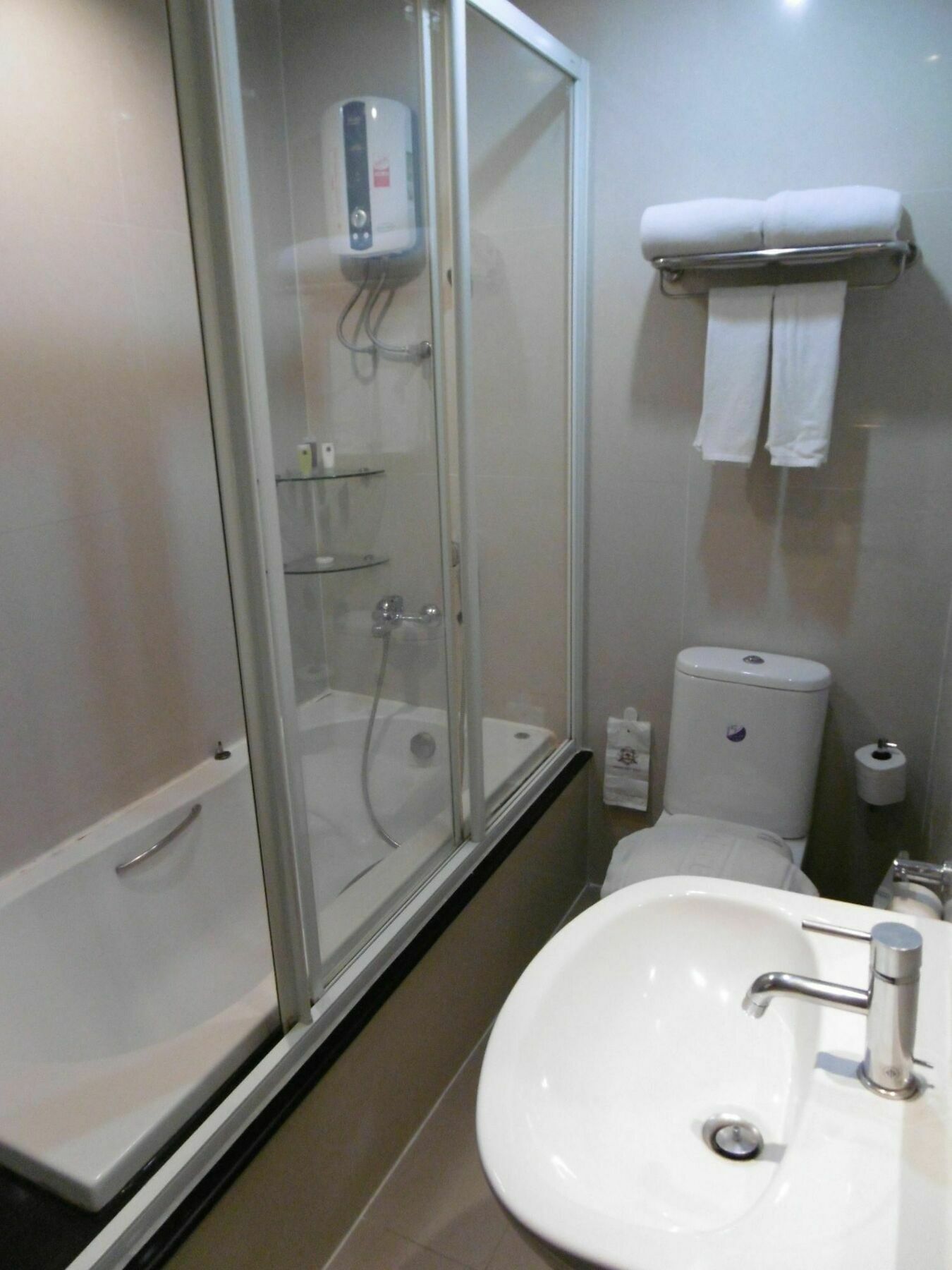 The Bells Hotel 3*