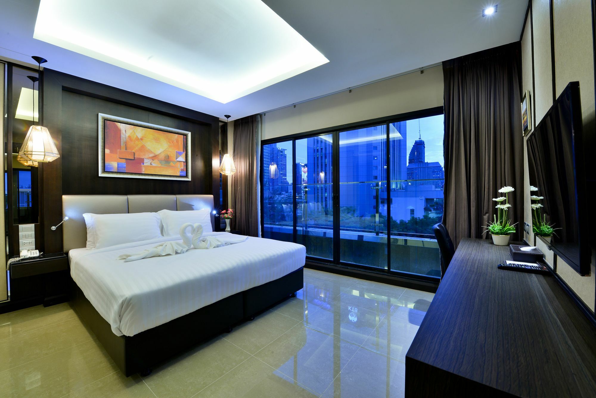 Hotel The Prestige Nana 3*