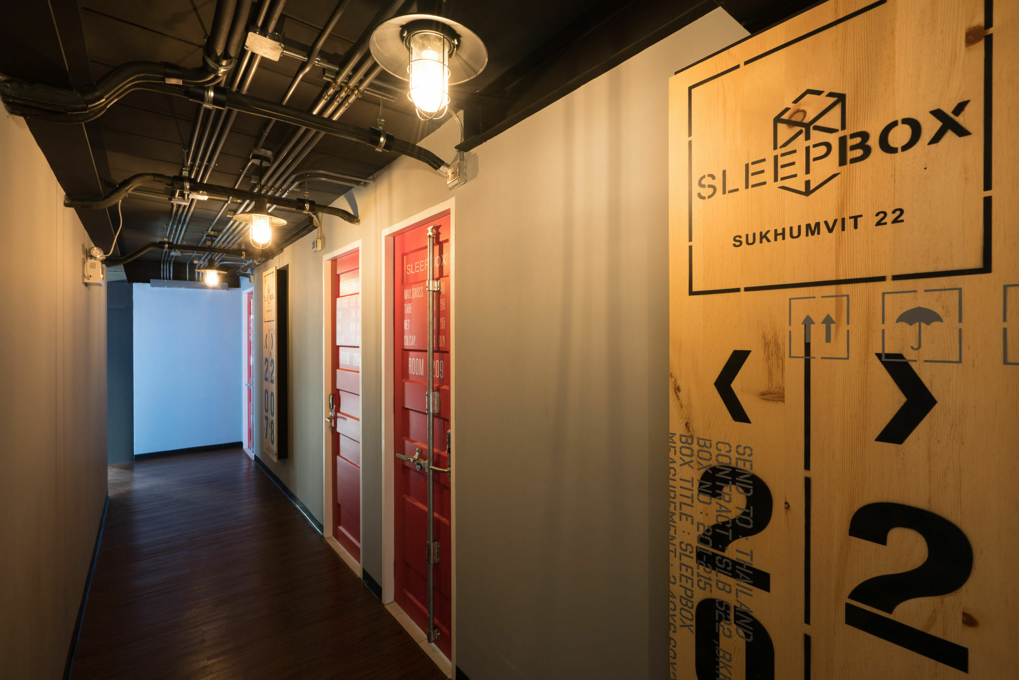 Sleep Box Sukhumvit 22 Hostel Bangkok