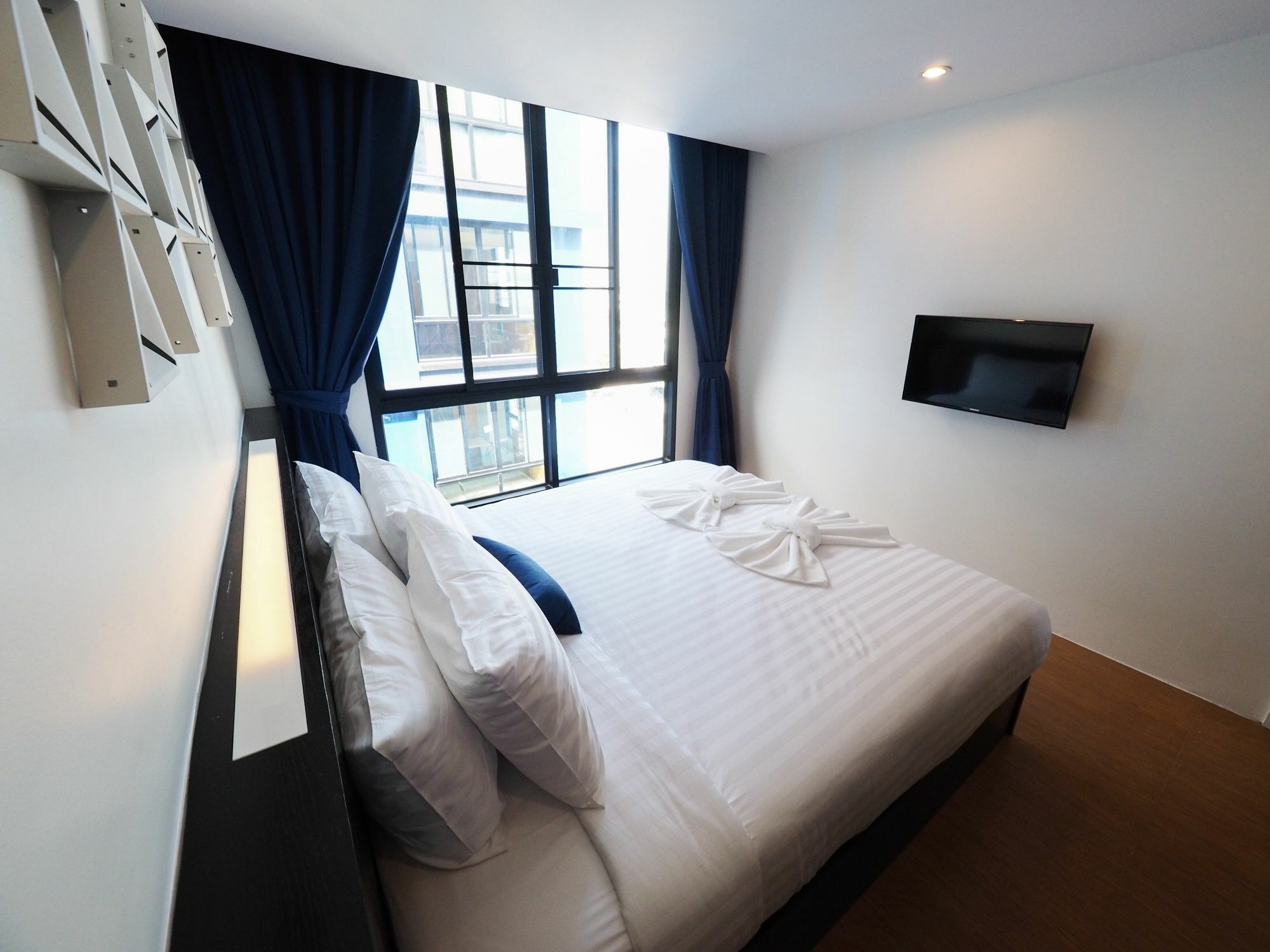 Hotel 130 & 4*