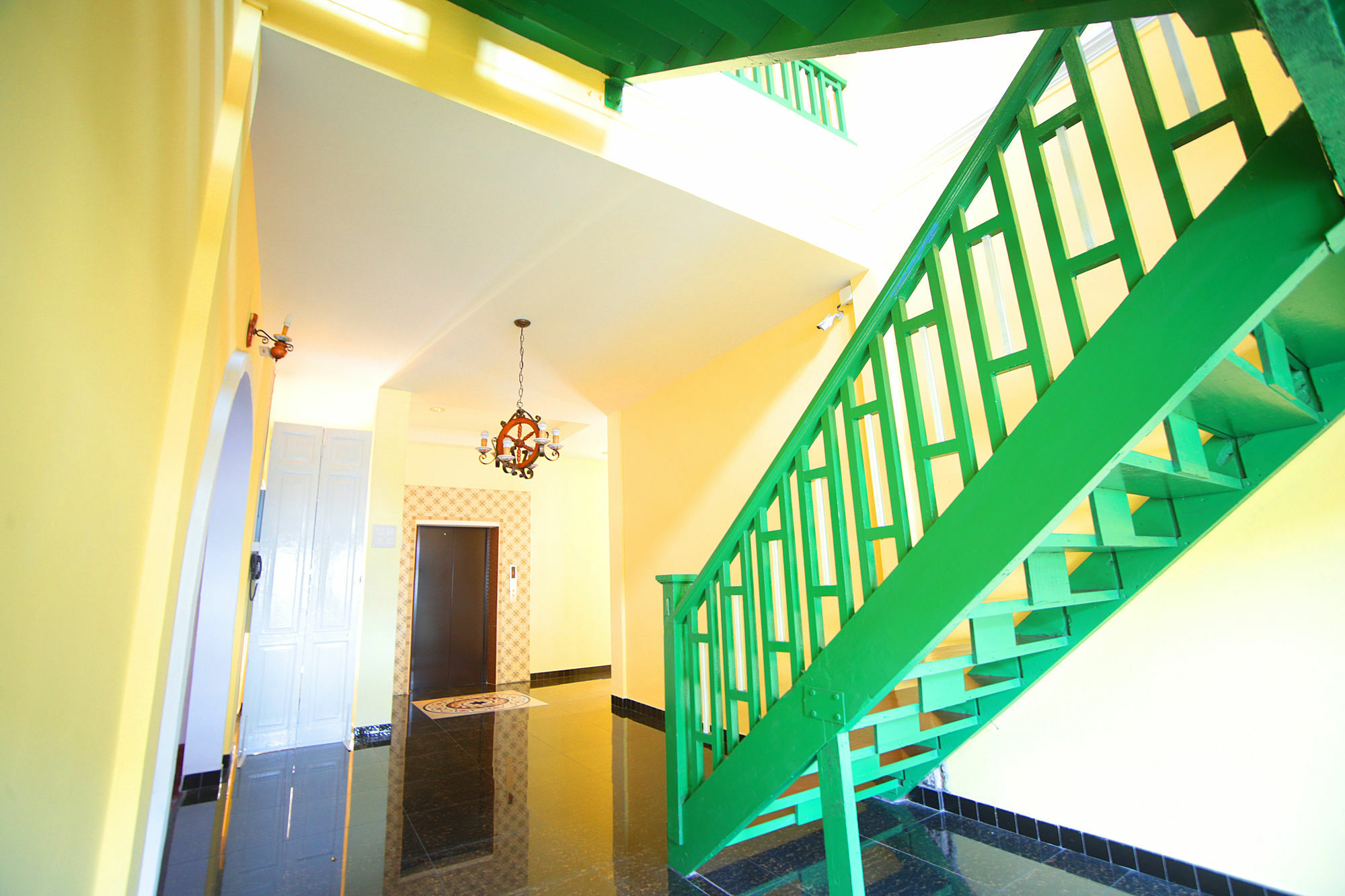 The Myth - Sud Sathorn Bed & Breakfast