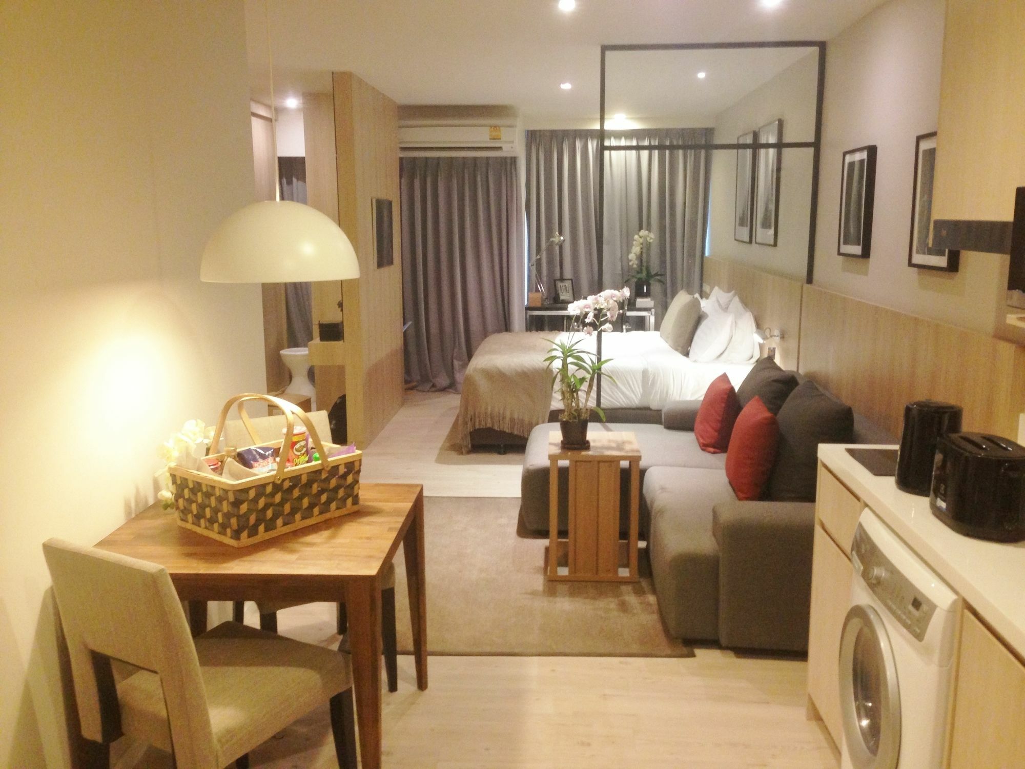 The On Thonglor By Uhg Aparthotel