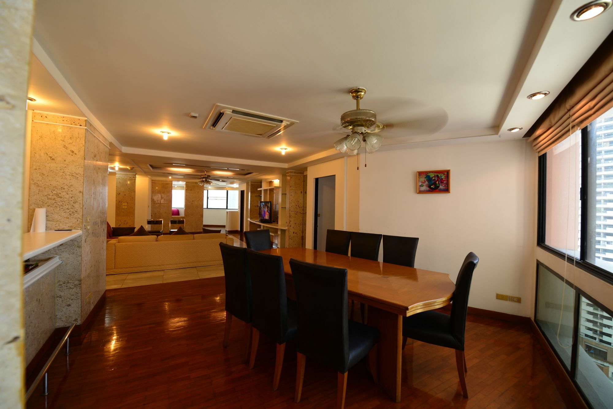 Apartment Ebony Tower At Parkview Towers Bangkok