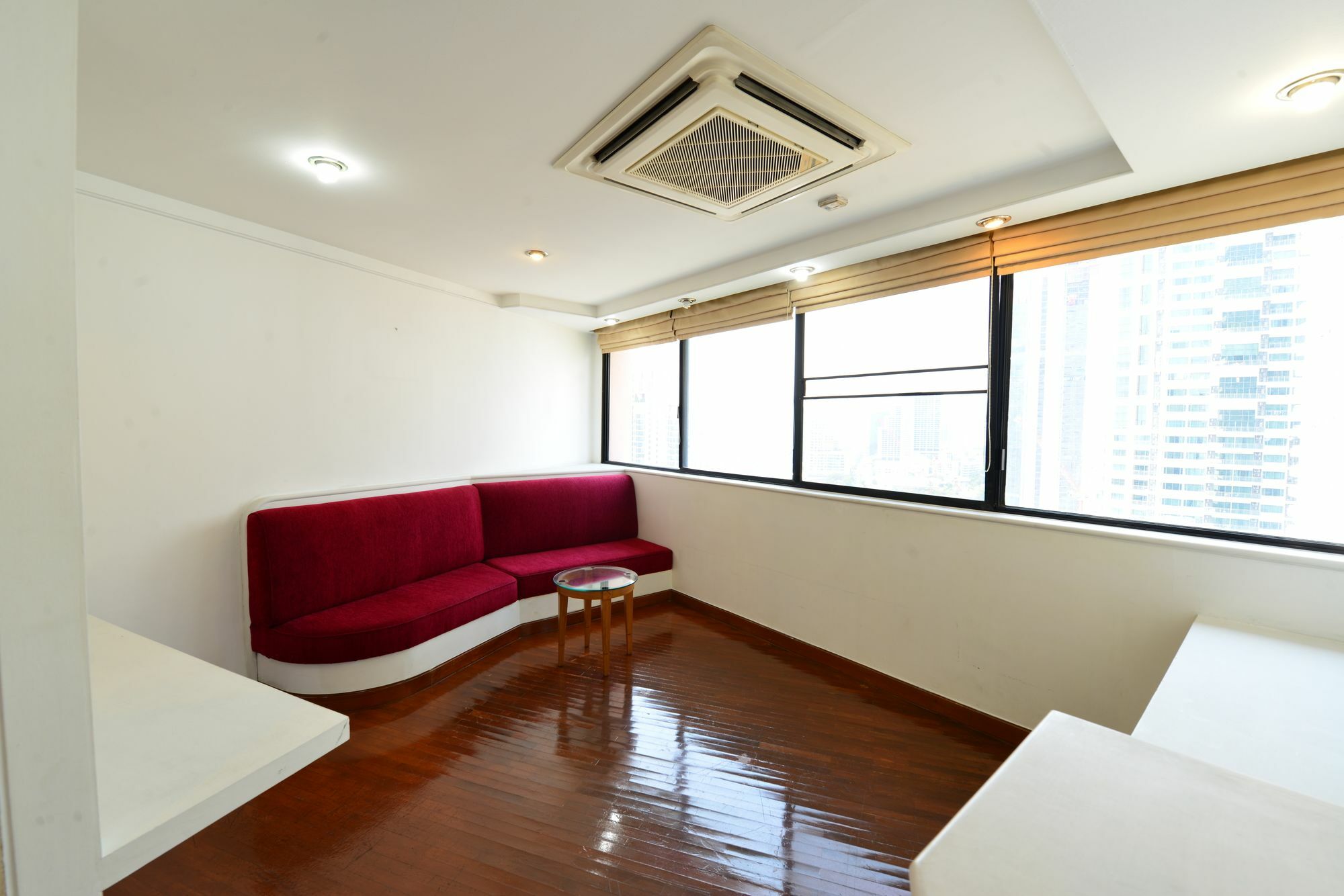 Apartment Ebony Tower At Parkview Towers Bangkok