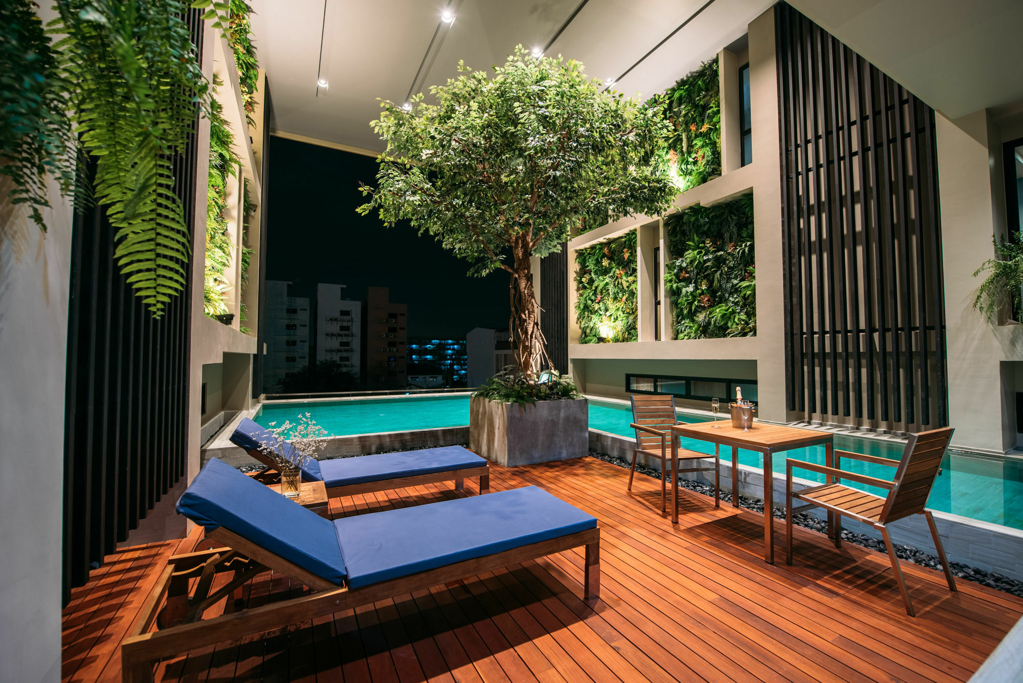 Hotel Mii Srinakarin Bangkok