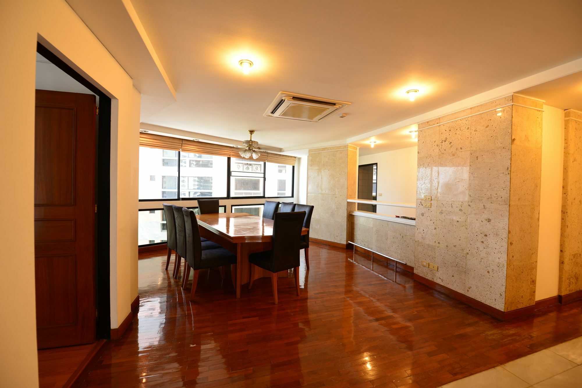 Ebony Tower At Parkview Towers Apartment Bangkok