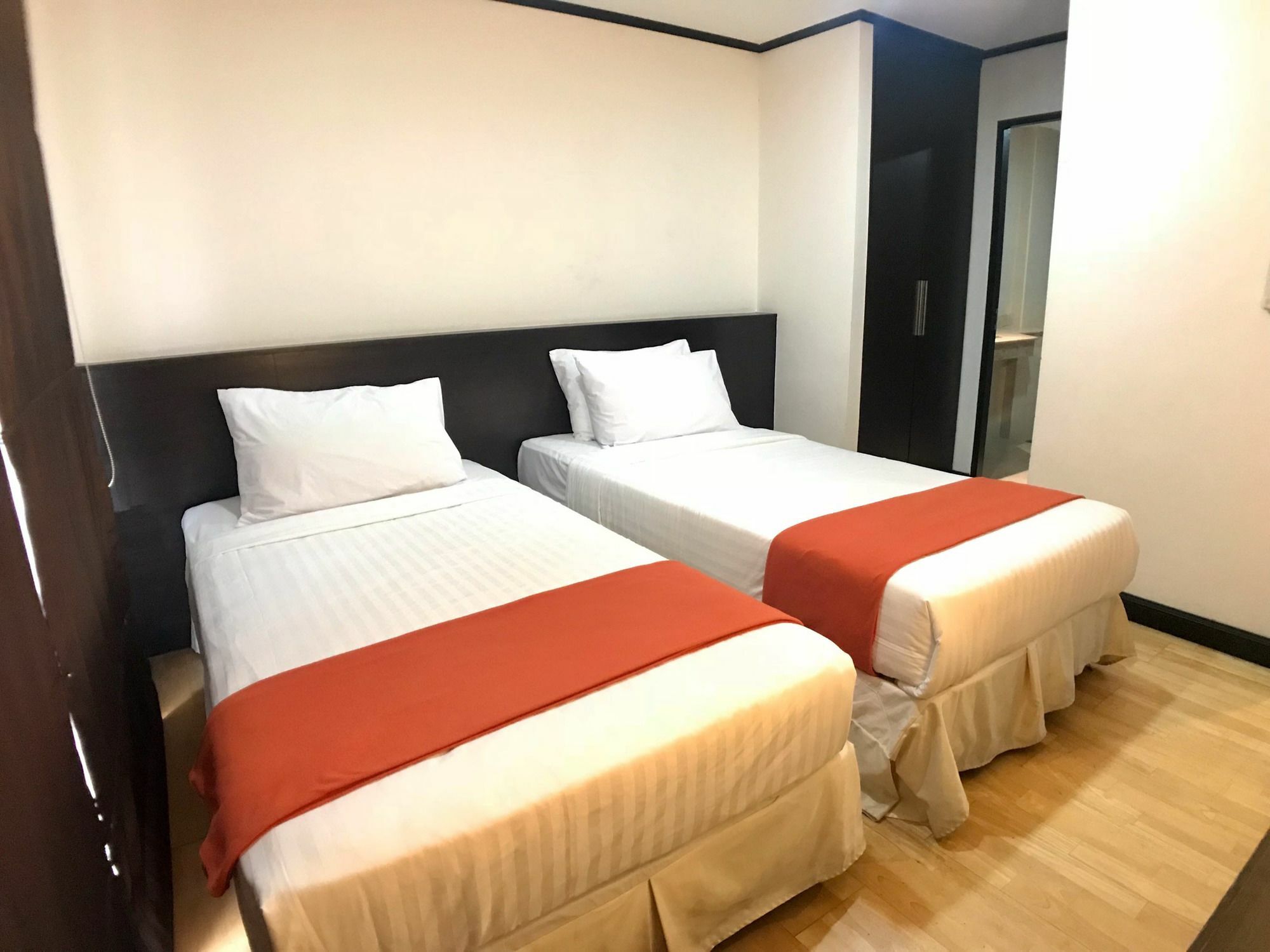 Apartemen Twin Peaks Sukhumvit Bangkok