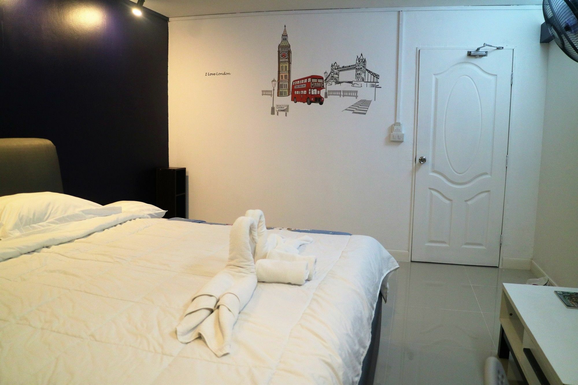 By Court Hotel 2*