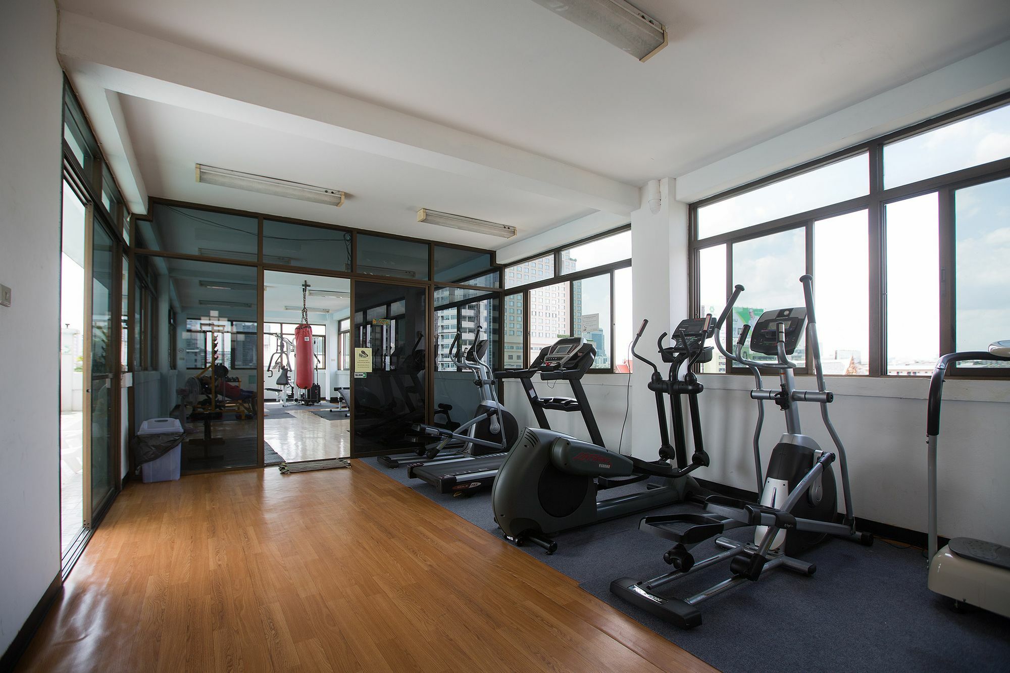 Ratchaprarop Aparthotel Bangkok