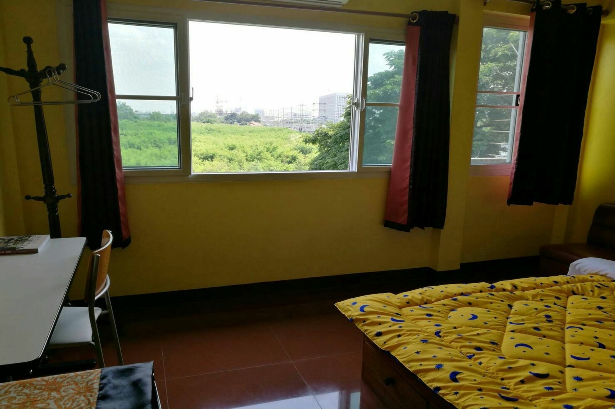 Guest house For