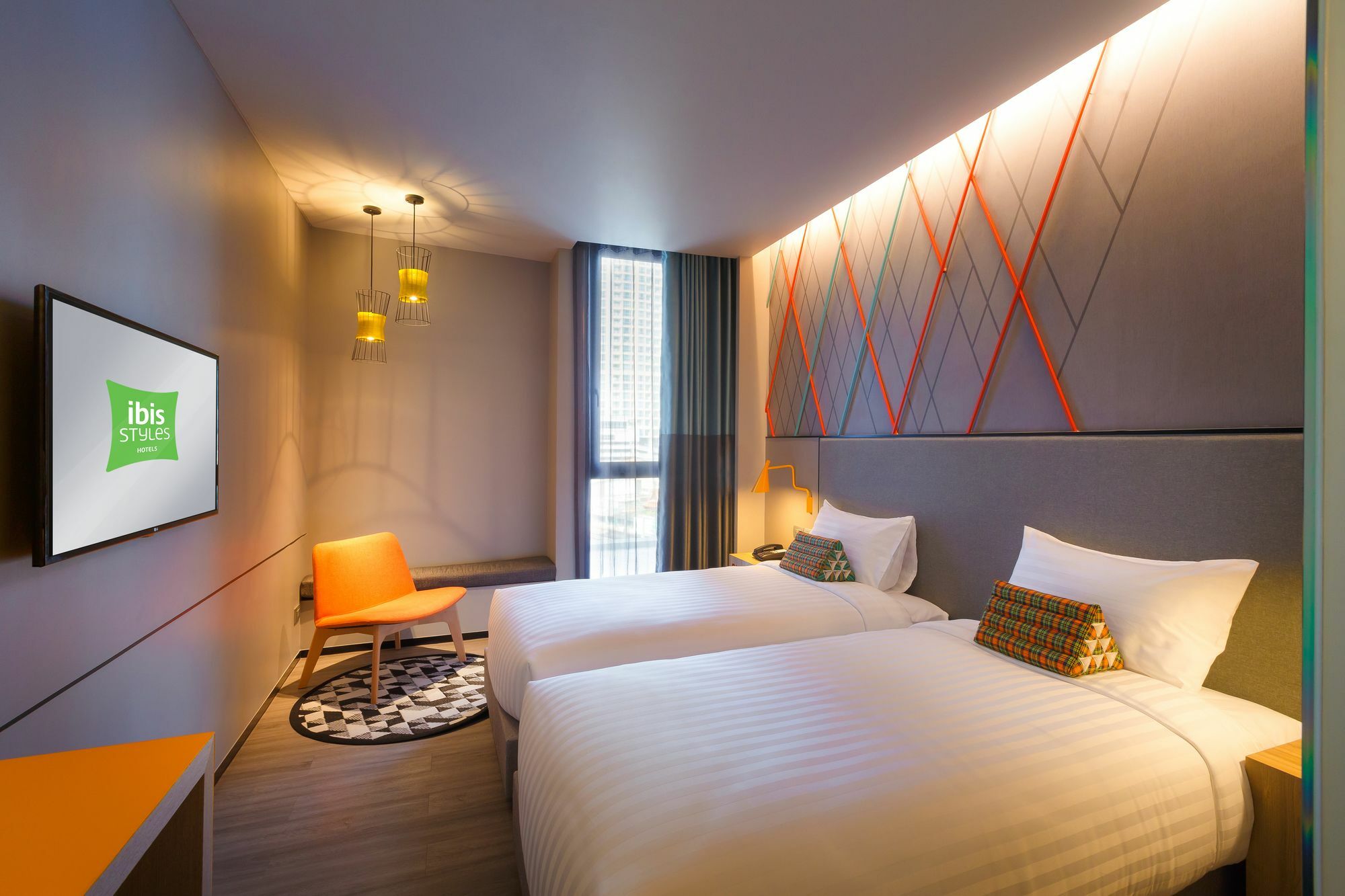 Ibis Styles Sukhumvit Phra Khanong Hotel 4*