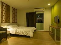 Zen Ratchadaphisek Soi 17