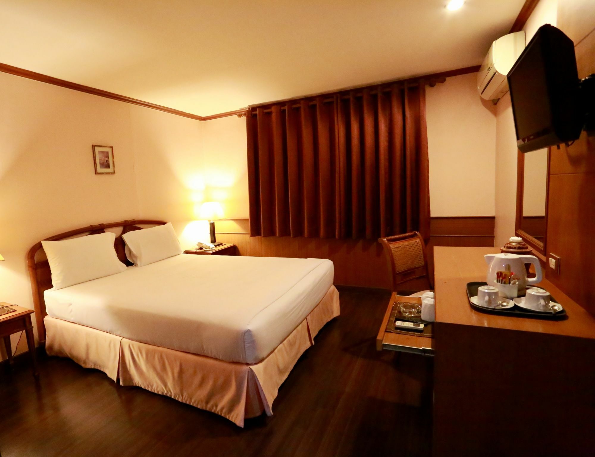 Travel Surawong (adults Only) Hotel