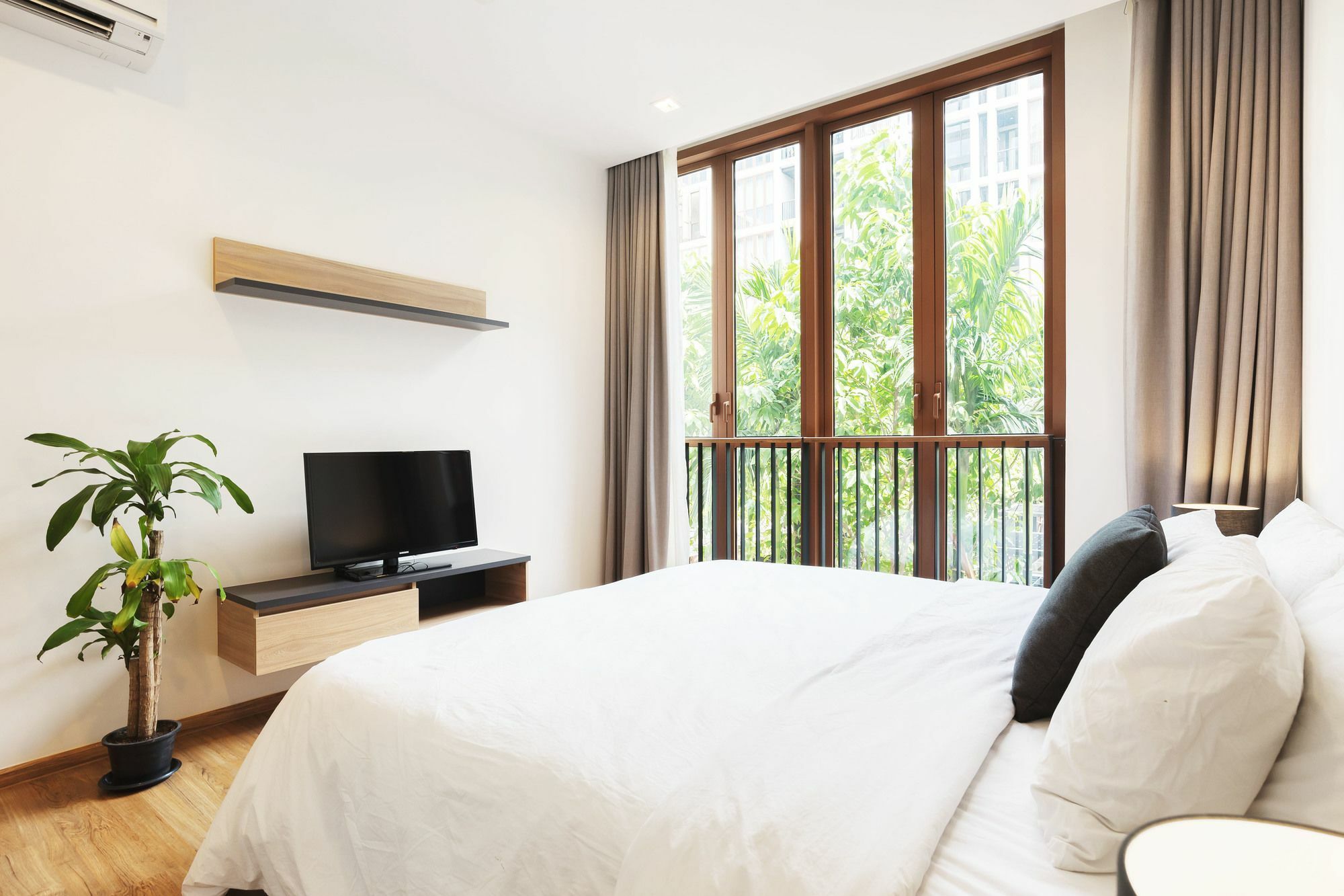 Hasu Haus By Favstay *