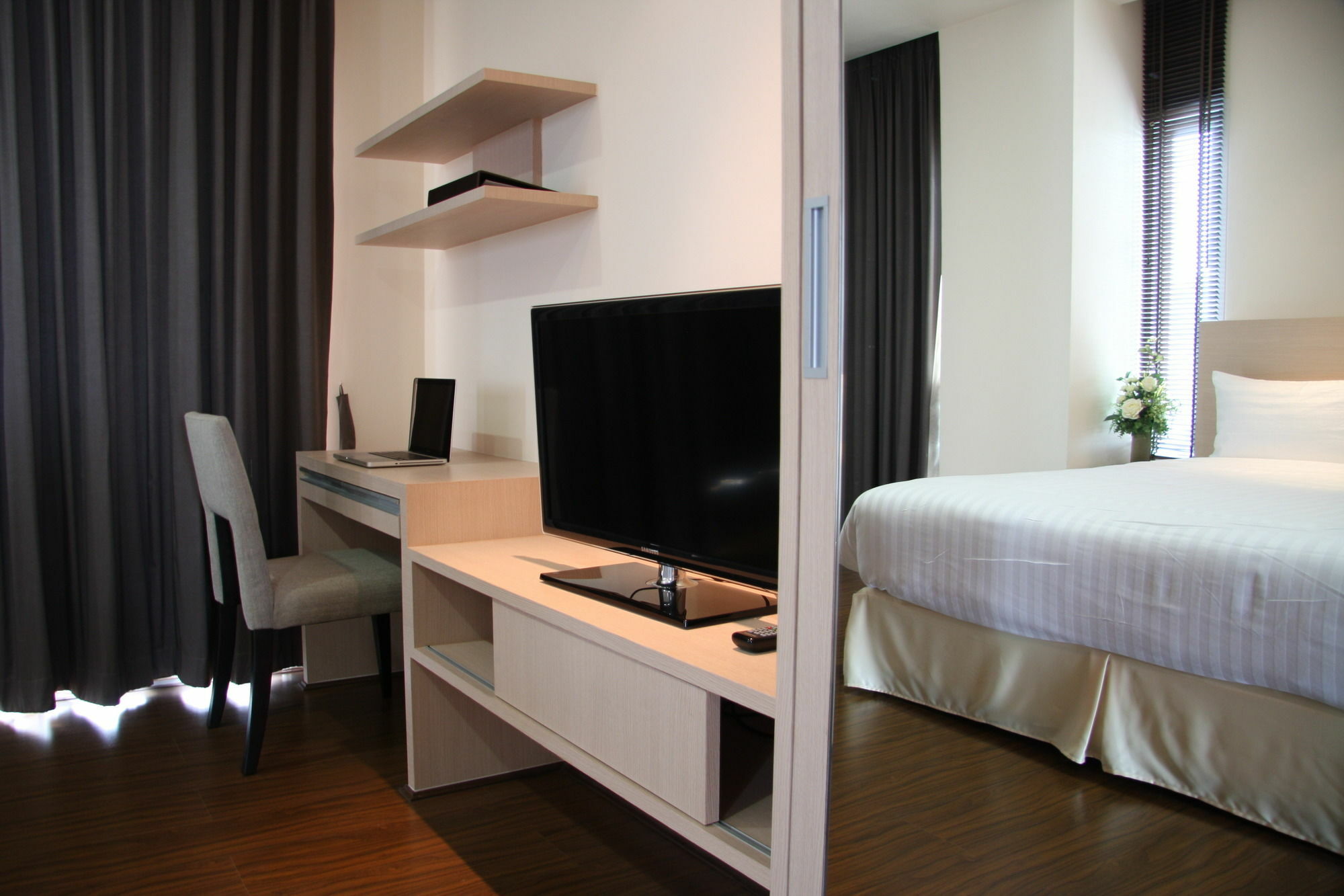 Aparthotel Park Village Rama Ii
