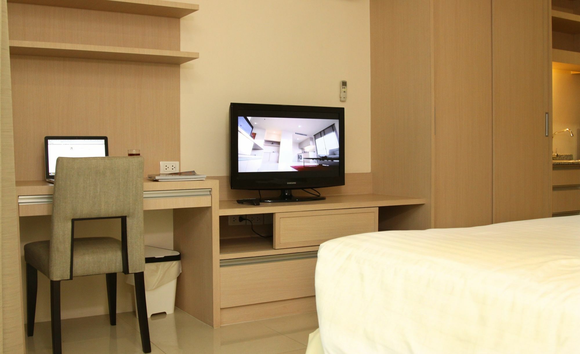 Park Village Rama Ii 4* Bangkok