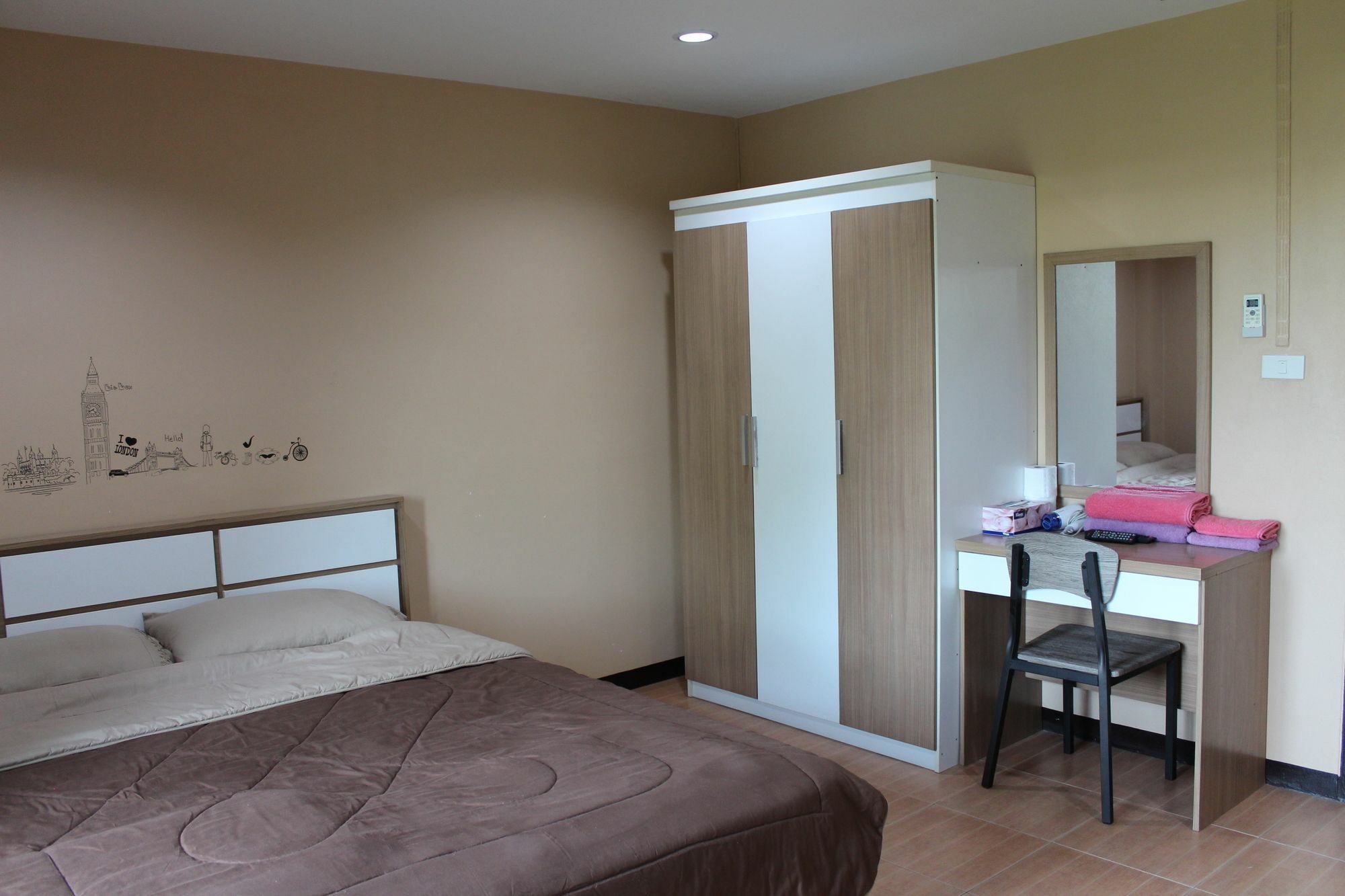 Apartment Place *