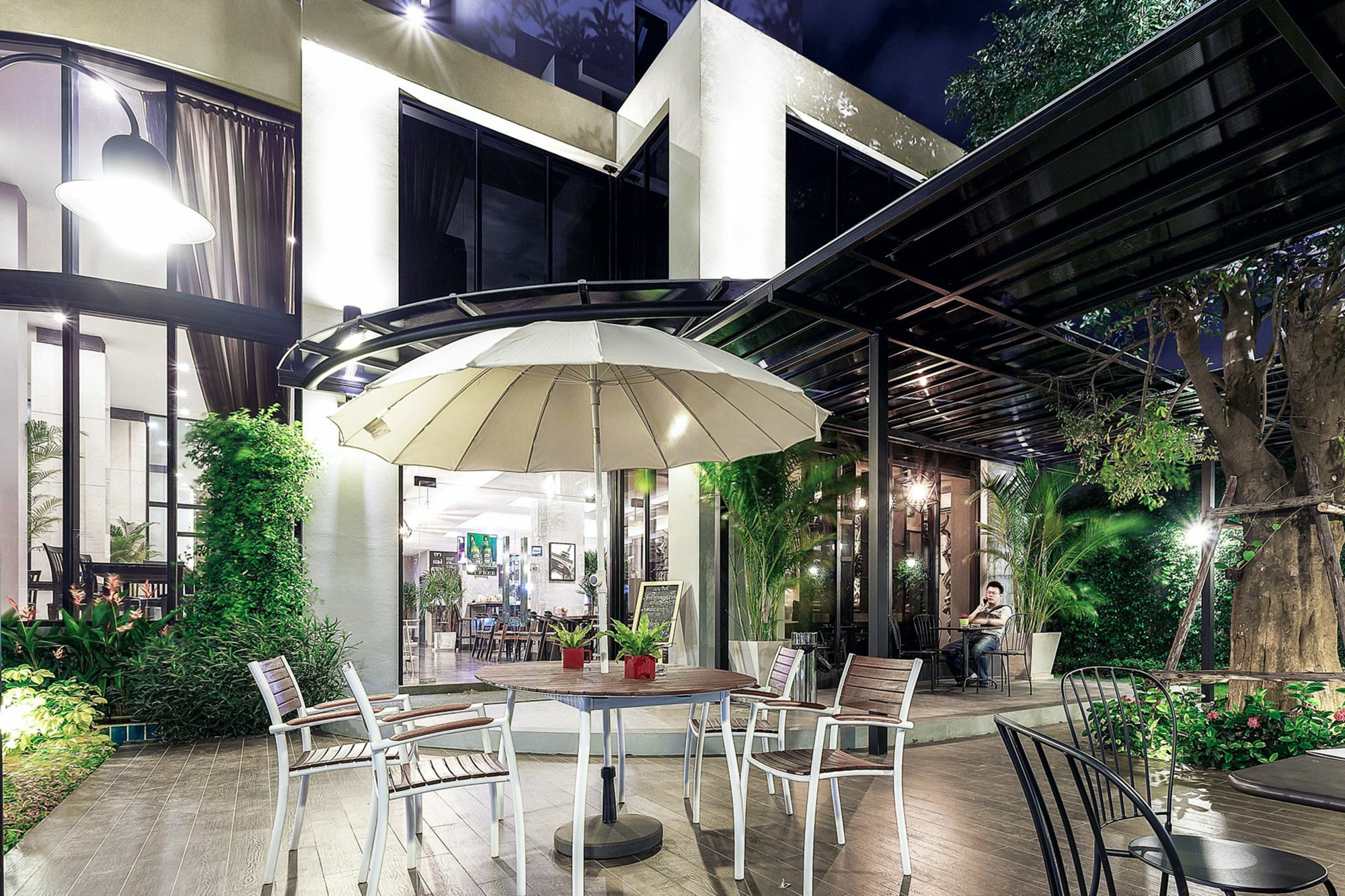 Point Hotel