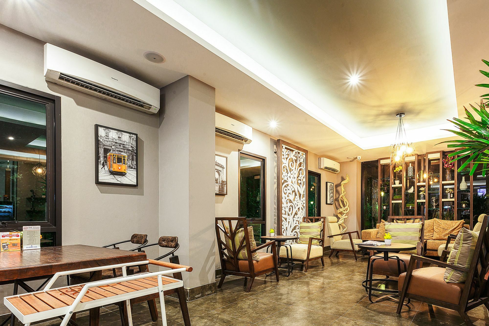 Point Hotel 3*