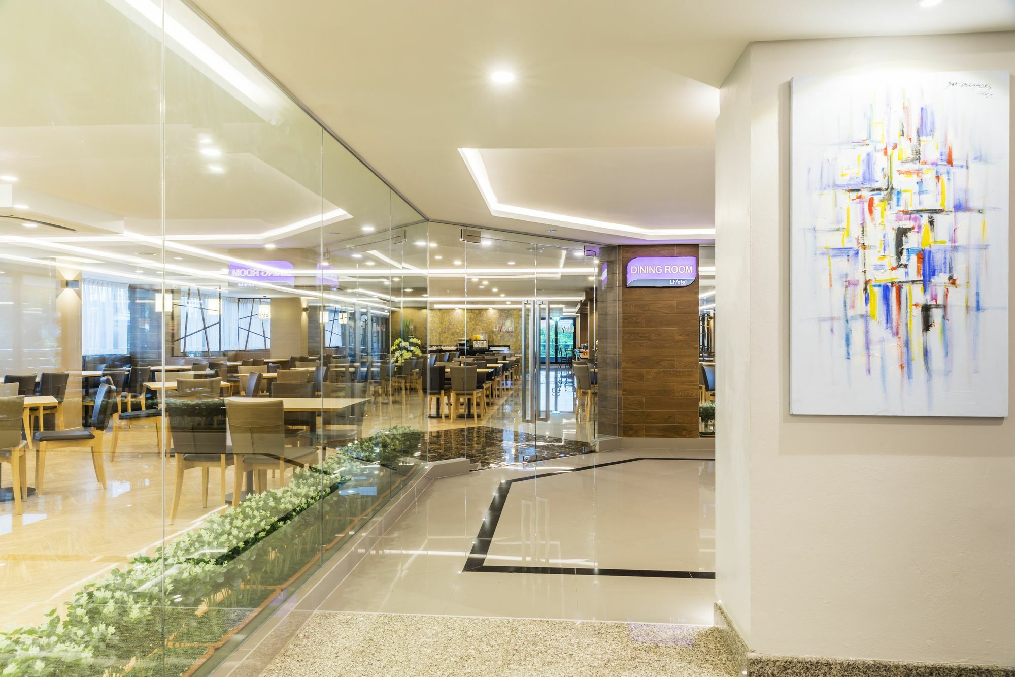 Livotel Hua Mak Hotel 4*