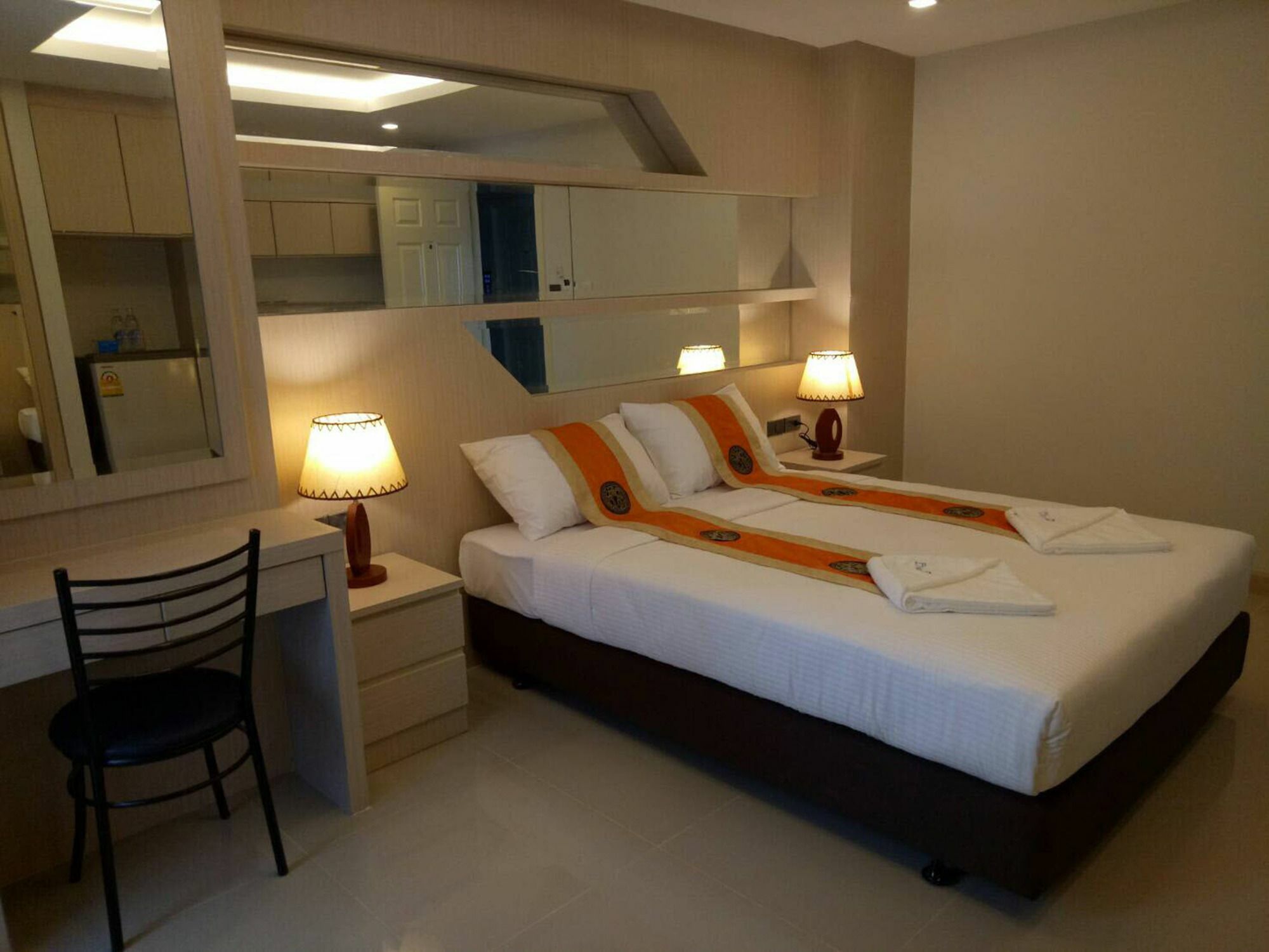 Hotel B-your Donmueang Airport -sha Certified Sha 4*