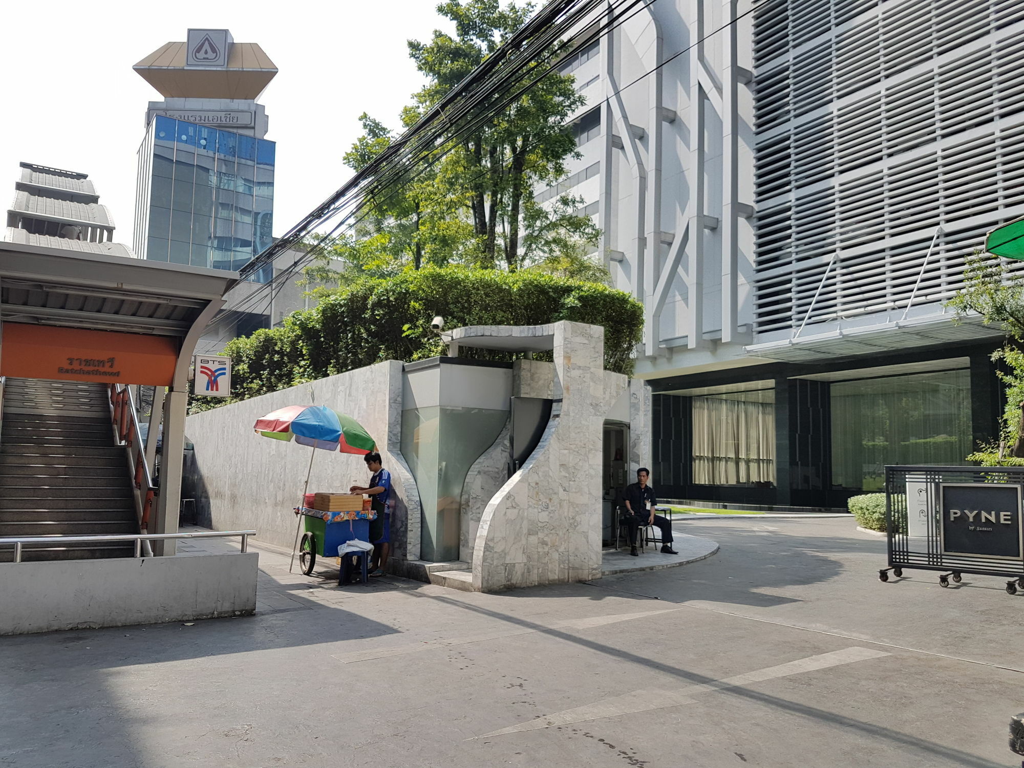 Bangkok Luxury Suites Pyne Apartment