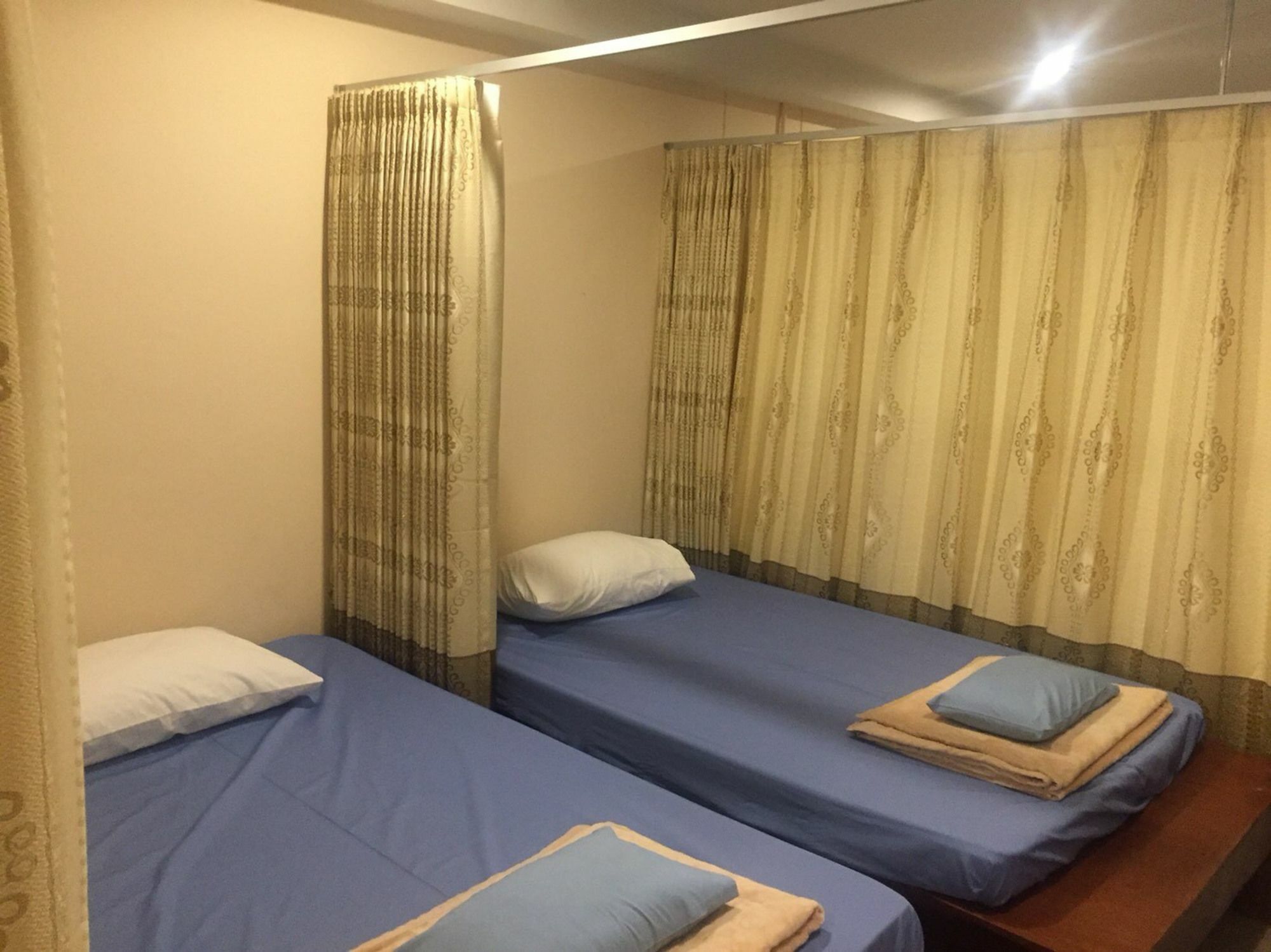 Guest house S.e.t Thanmongkol Bangkok