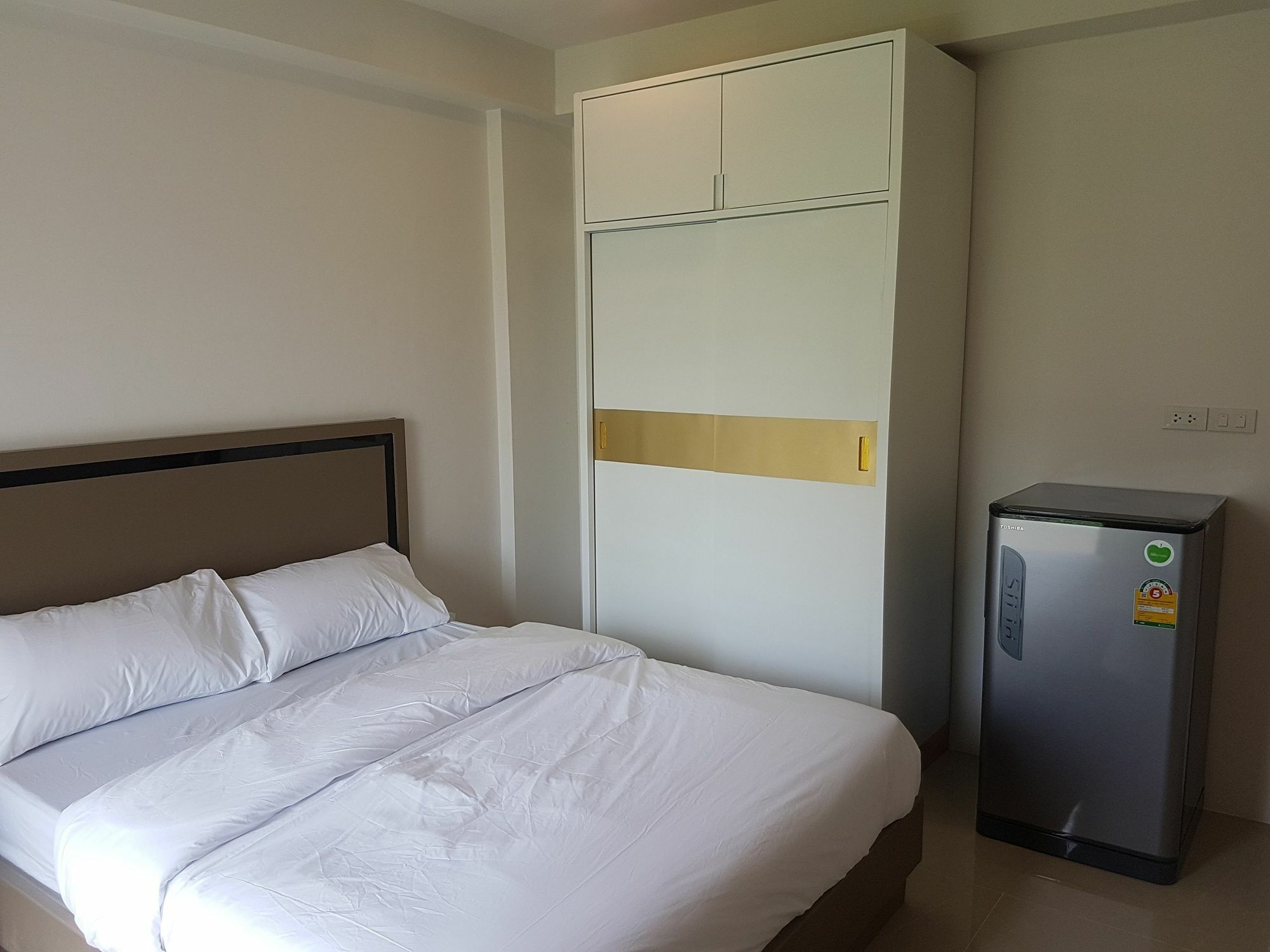 S.e.t Thanmongkol Guest house