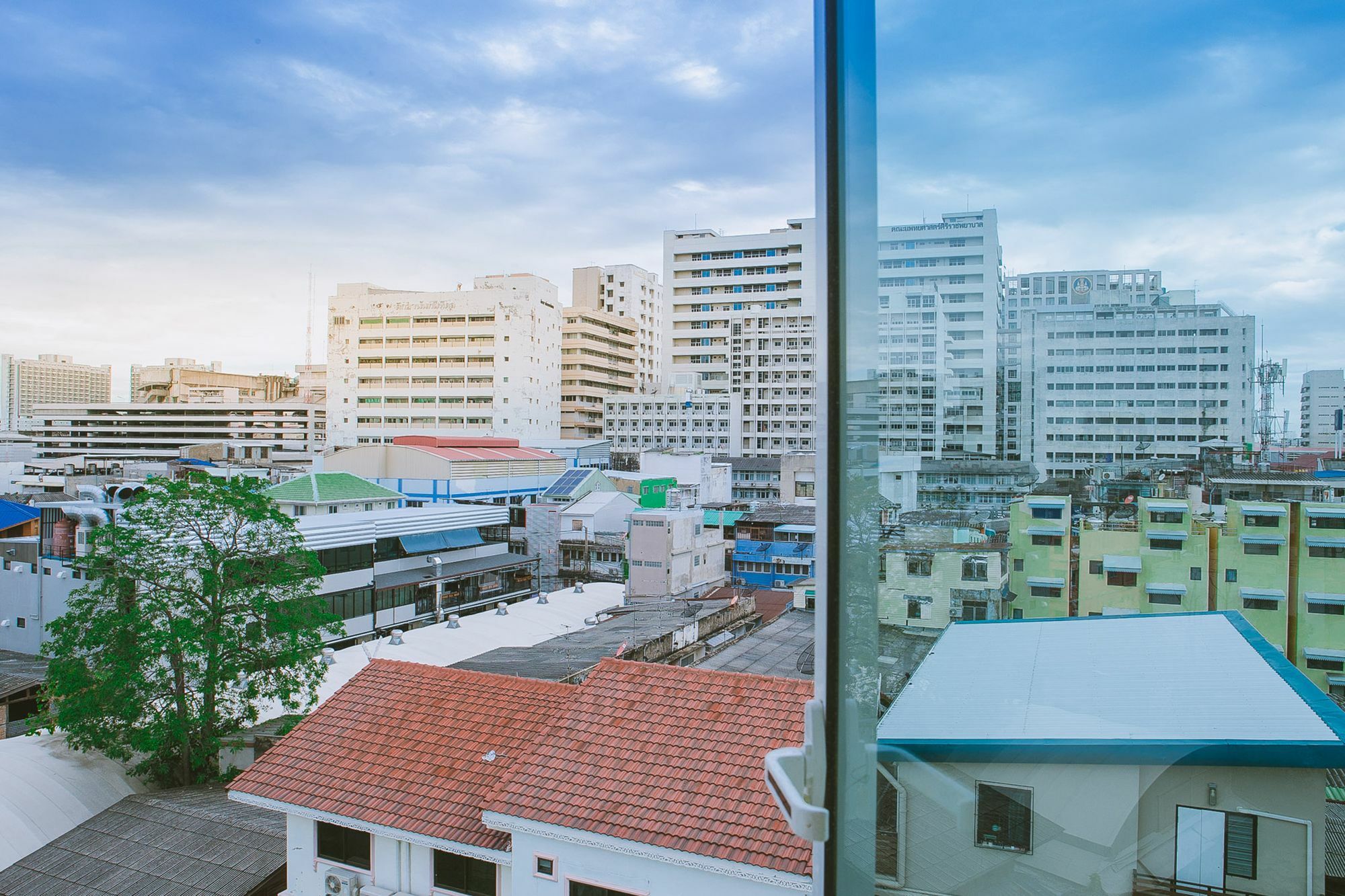 S.e.t Thanmongkol Guest house 3*