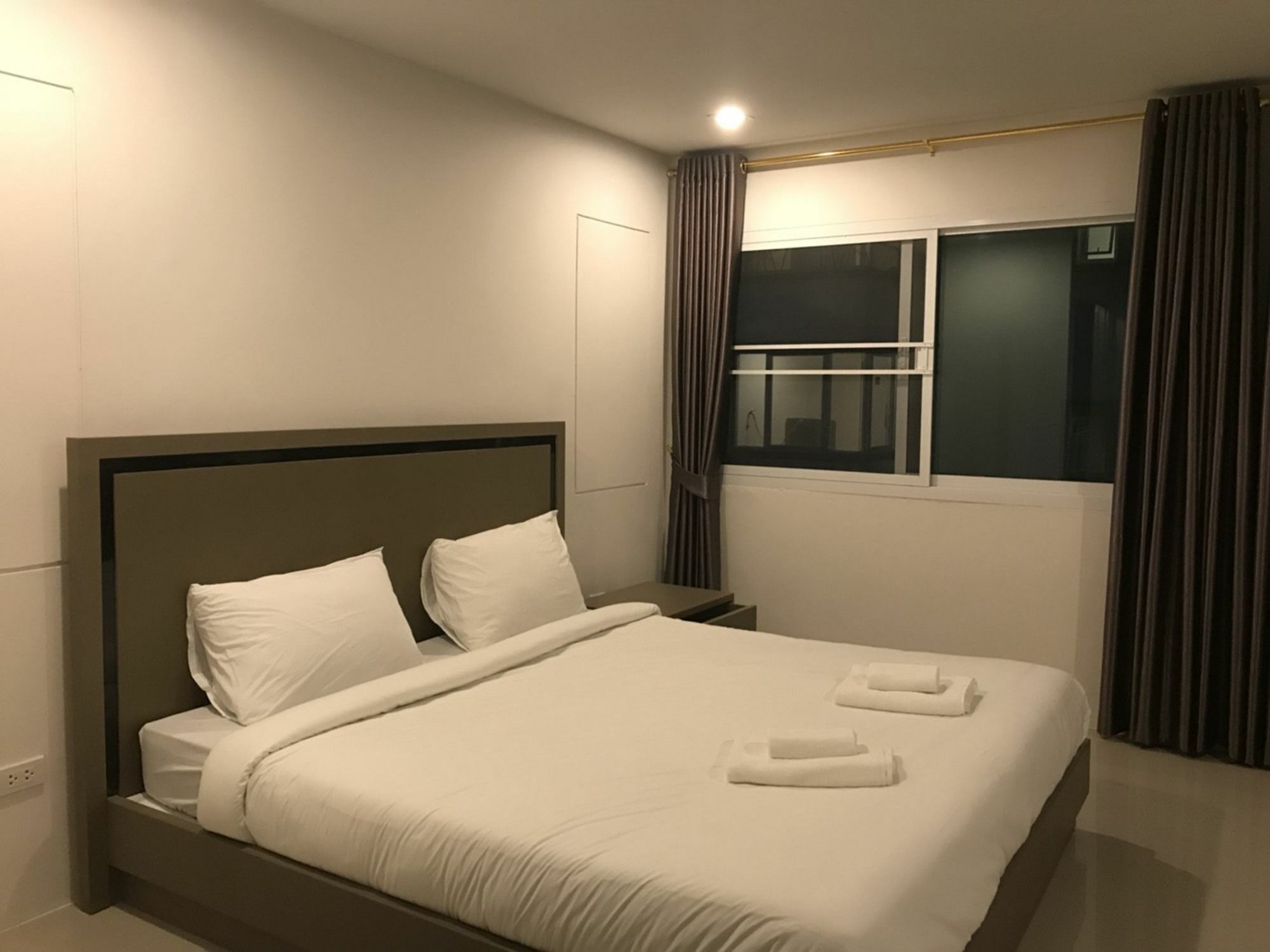 S.e.t Thanmongkol Guest house 3*