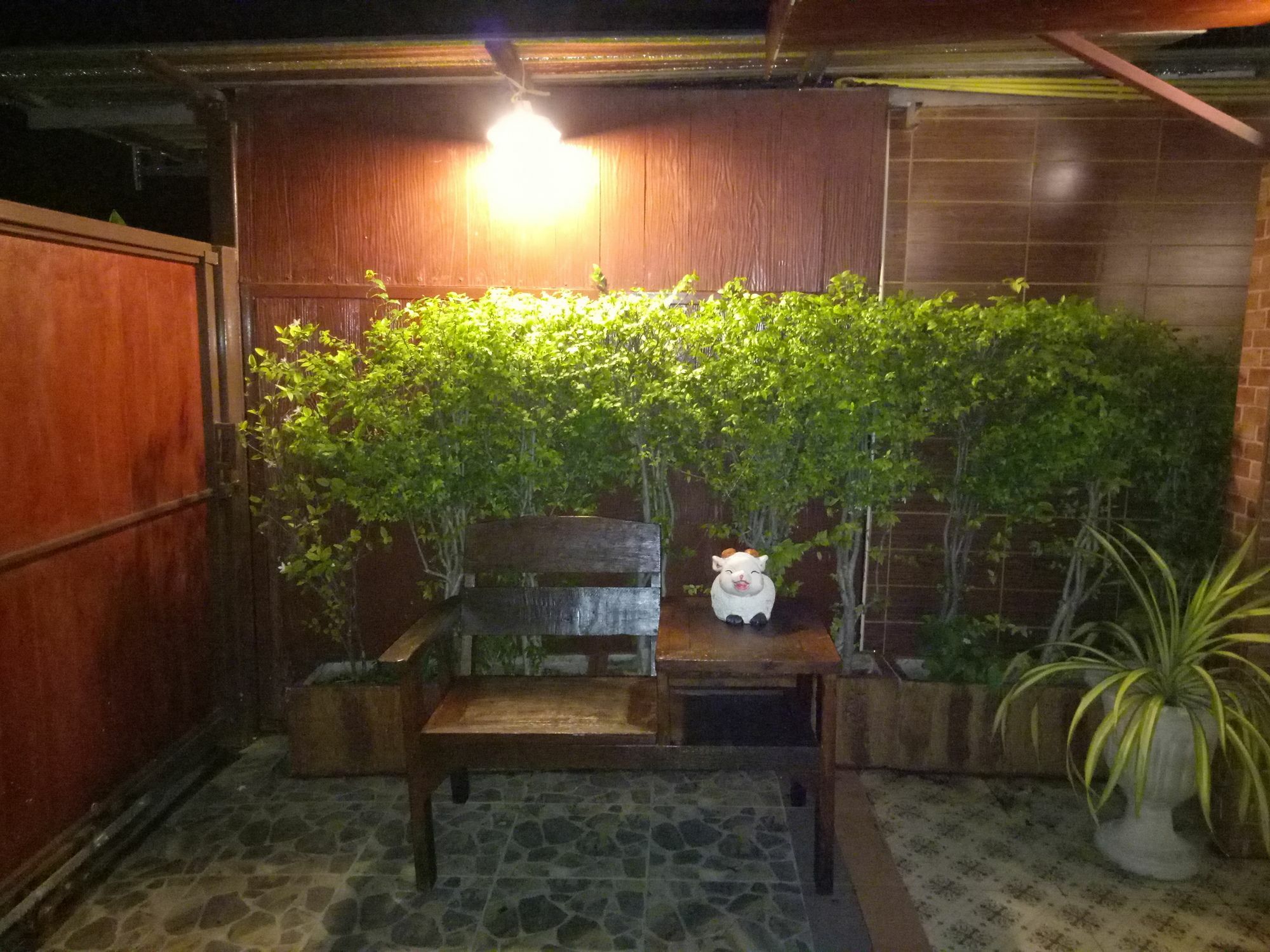 Ruenthip Rumah tetamu 3*