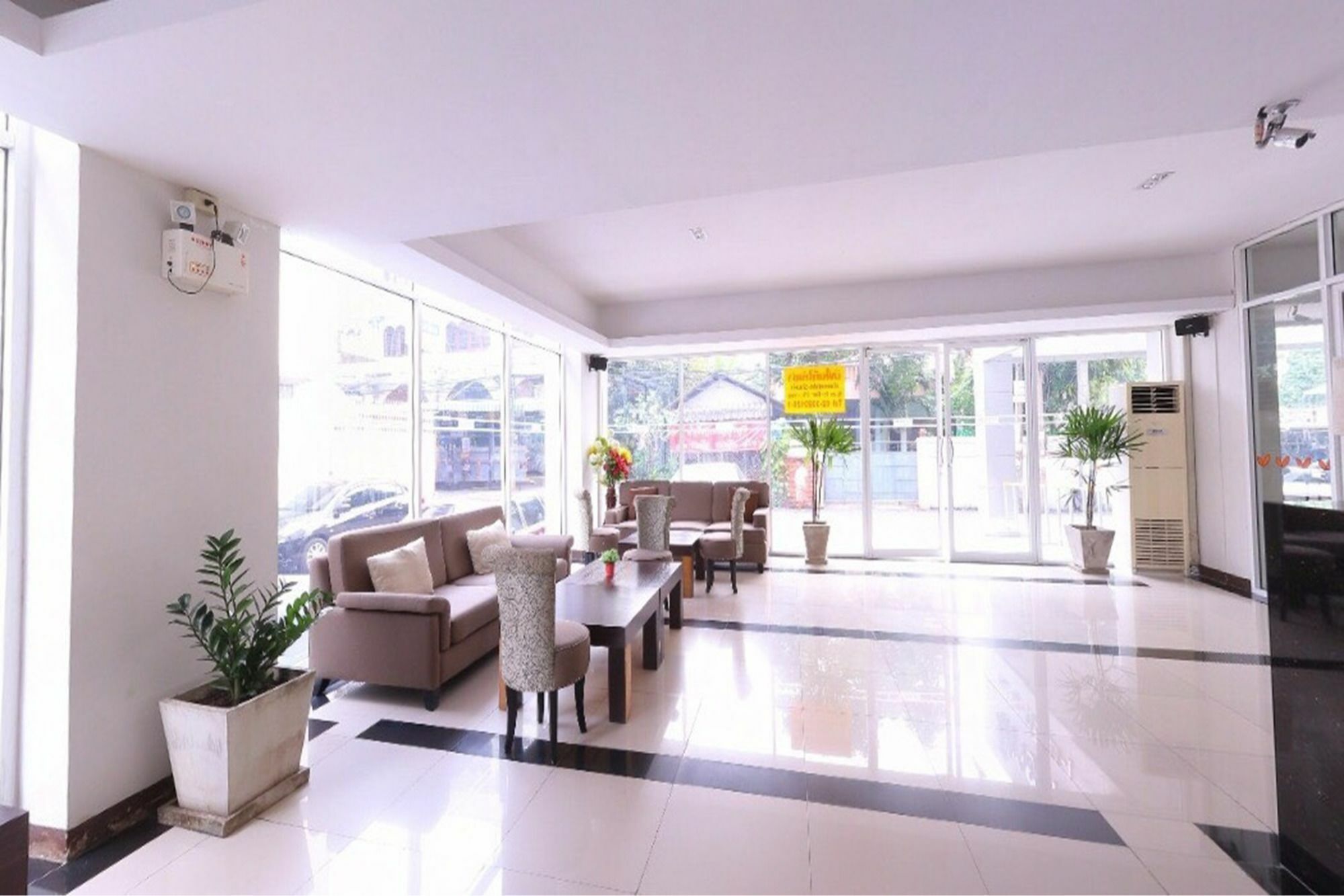 Hotel Lee Garden