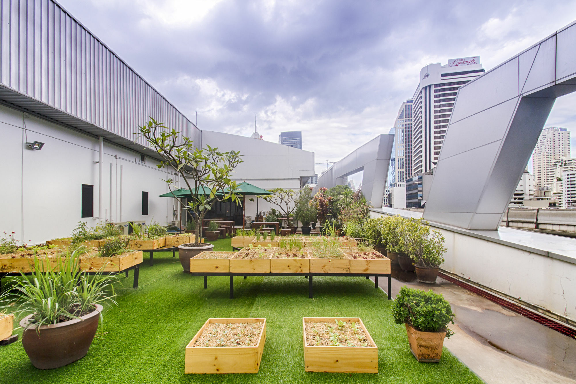 Asrama Hom & Cooking Club Bangkok