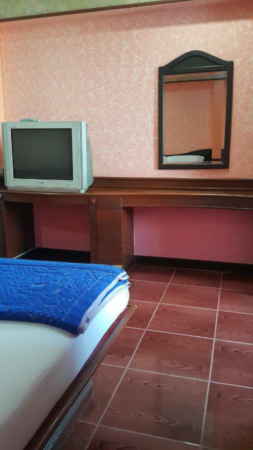 West Wing Mansion Aparthotel *
