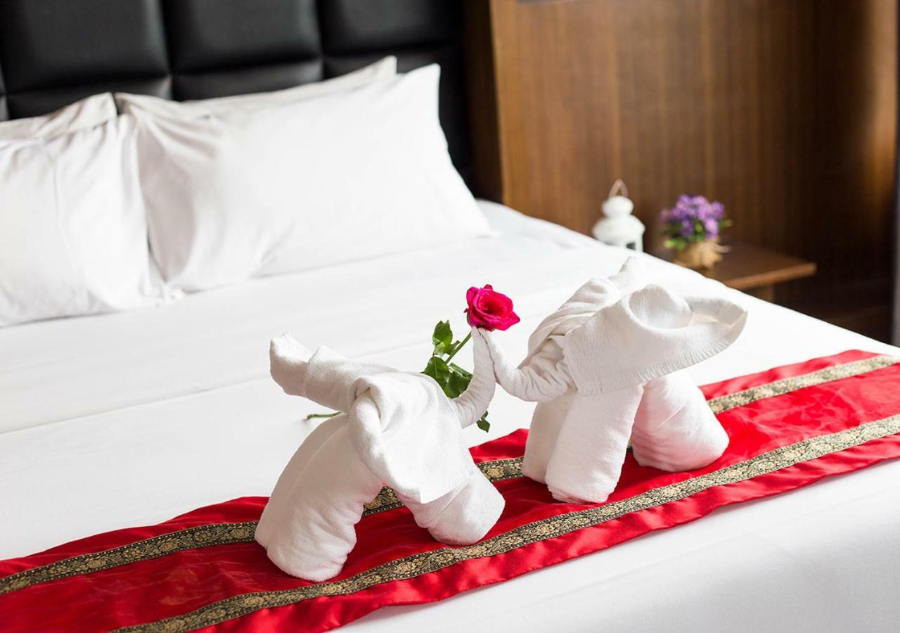 Hotel B2 - Srinakarin Bangkok