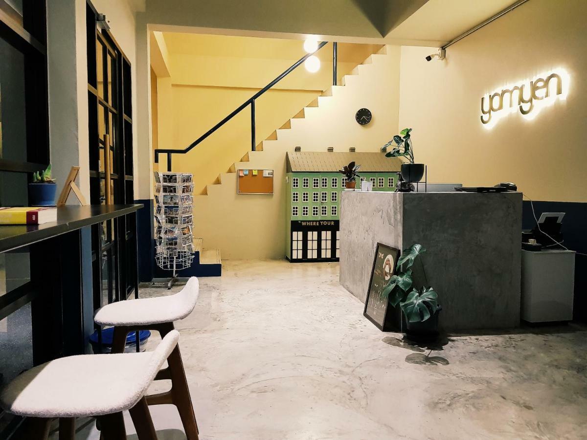 Yam Yen Hostel *