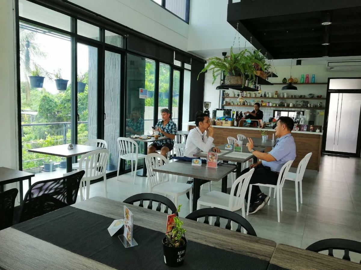 Baan Mae Suvarnabhumi Airport Apartment Bangkok