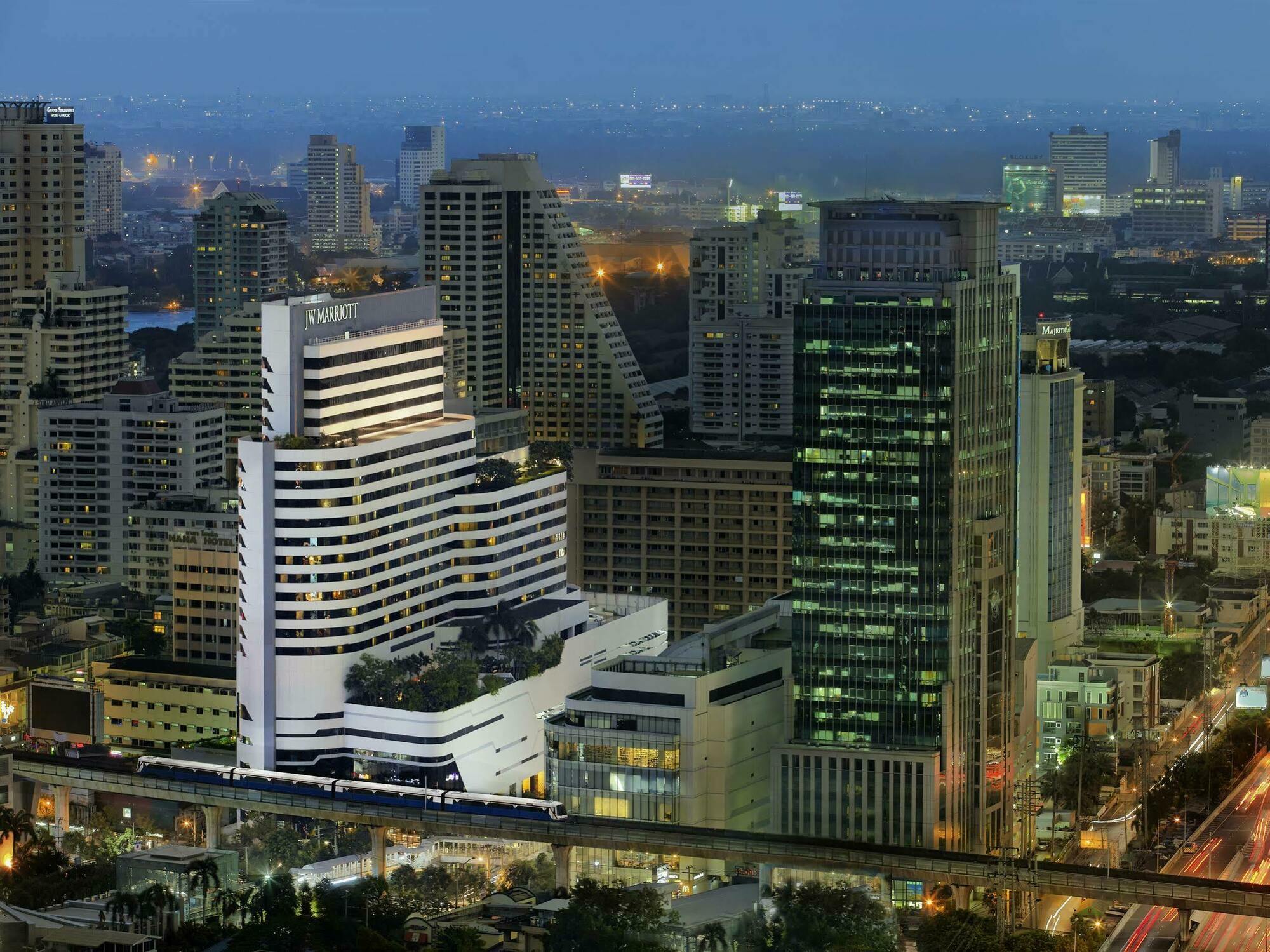 Jw Marriott Hotel 5*