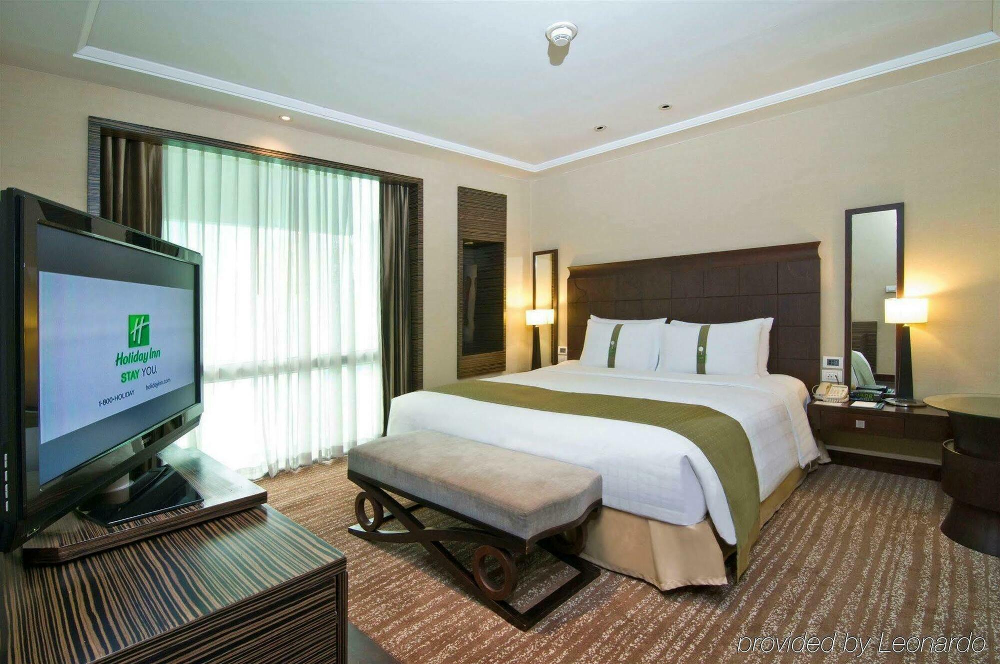 Holiday By Ihg Hotel Bangkok