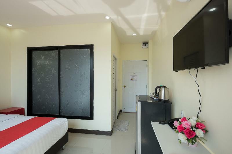 5 Chang Palace Hotel
