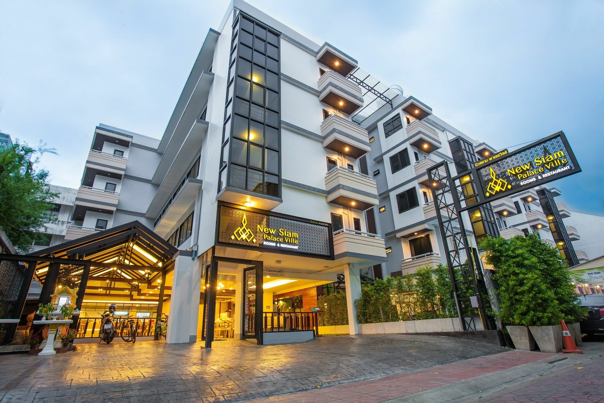 New Siam Palace Bangkok