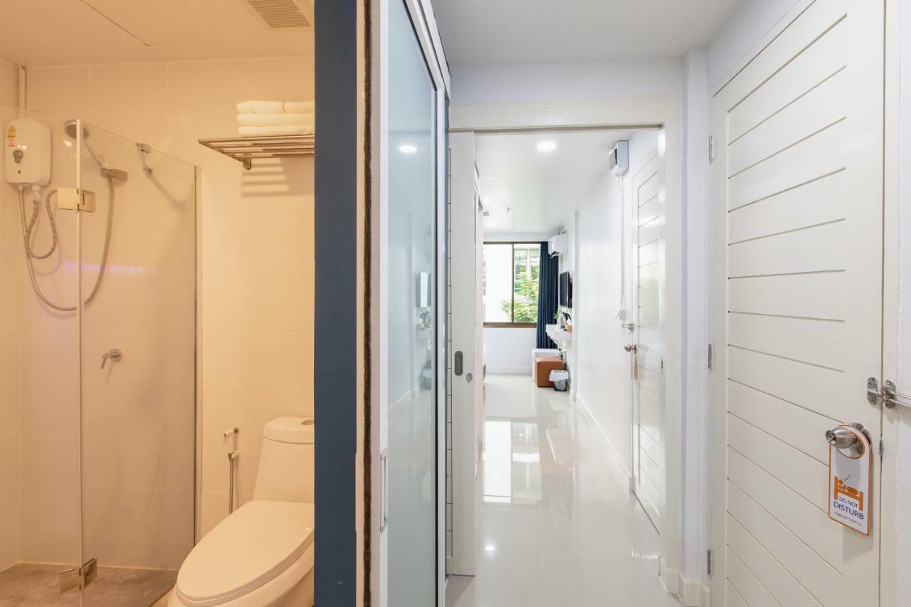 Every Surawong Hotel 3*