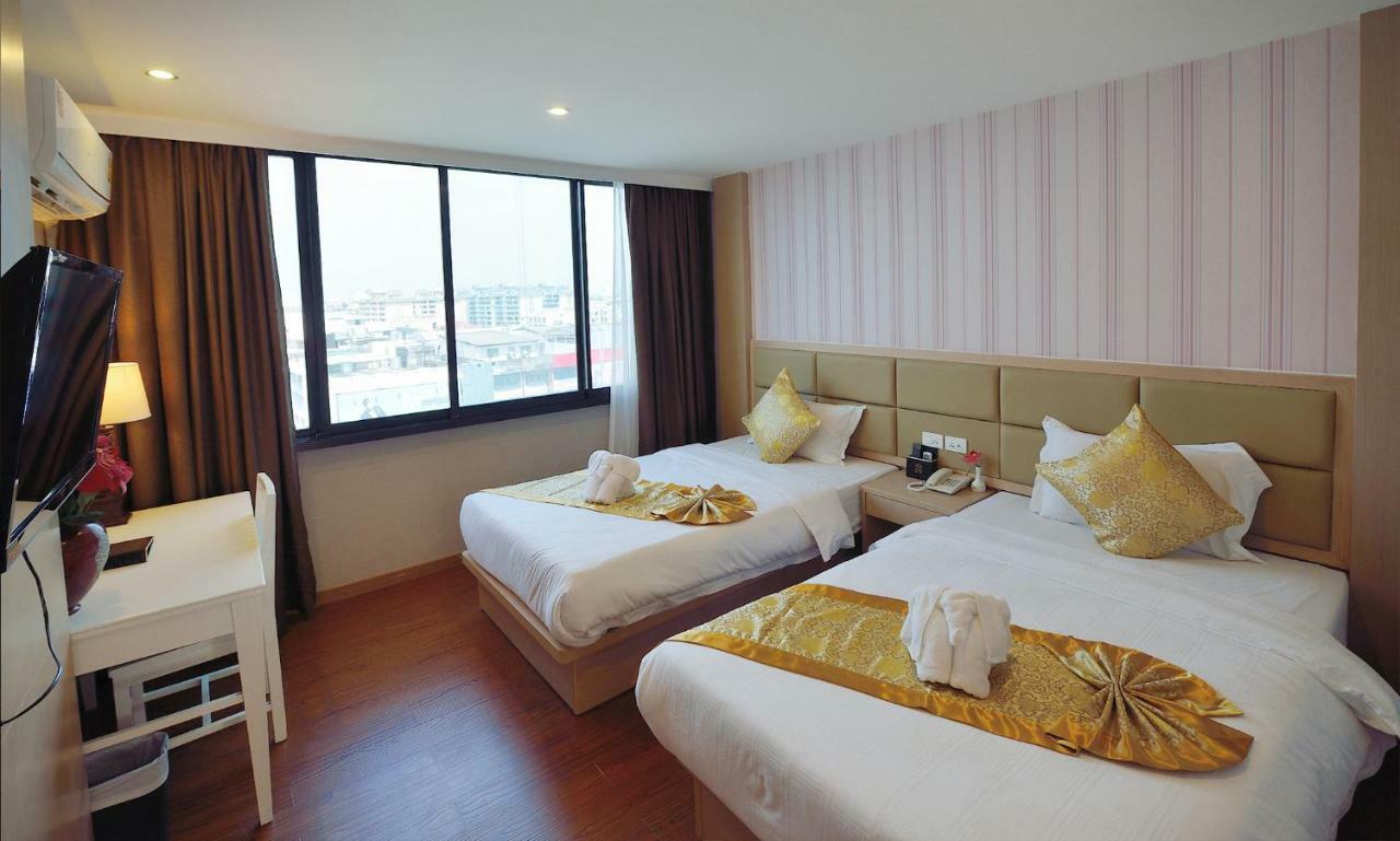 The Travellers Hotel Bangkok
