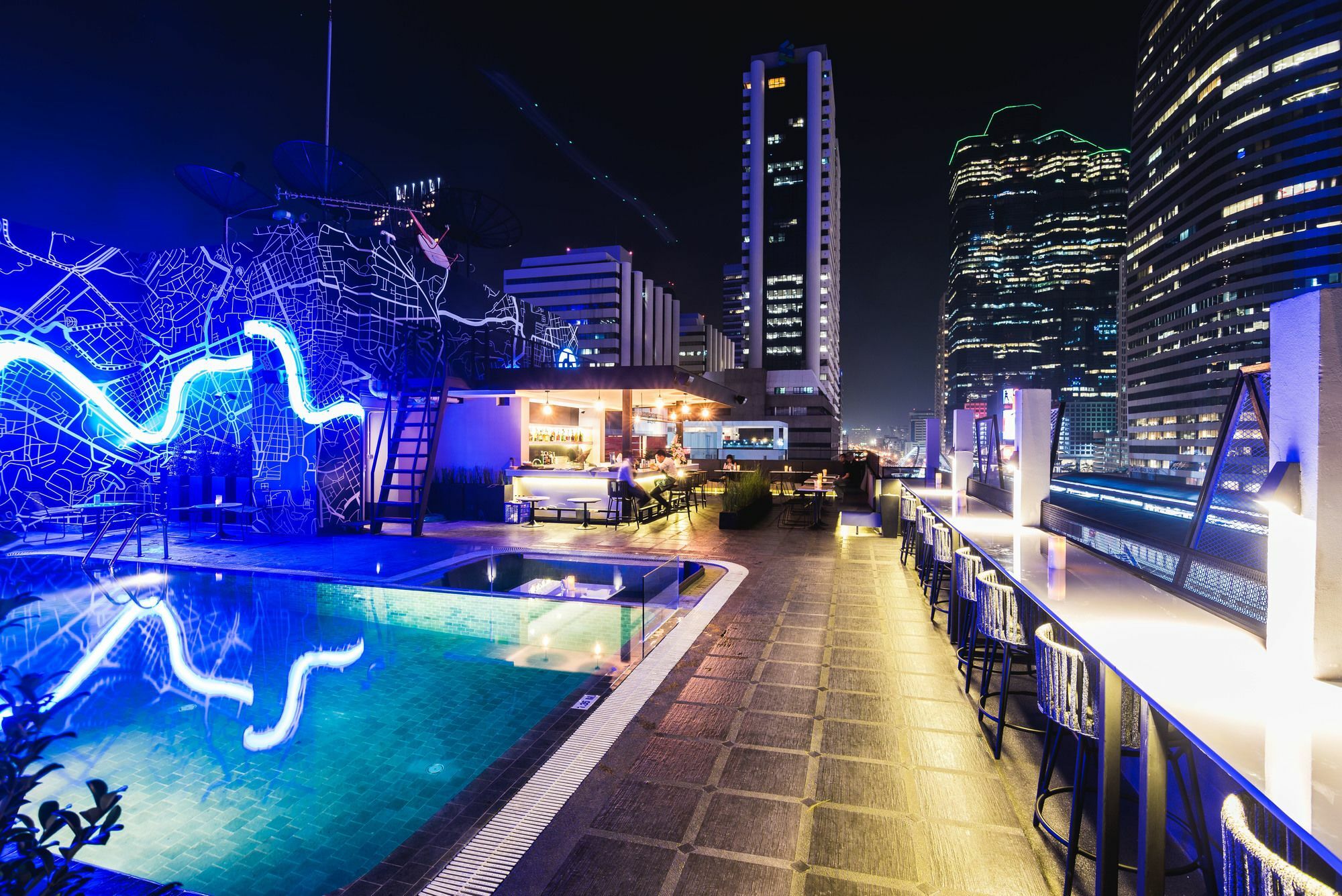 Sora Silom Hotel 4*