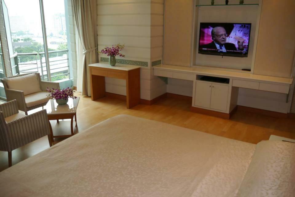 Apartment Riverside