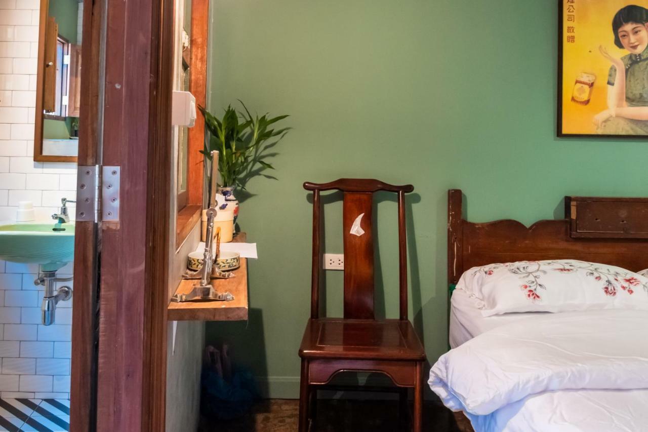 Live Local Cafe & - 420 Friendly Homestay Bangkok