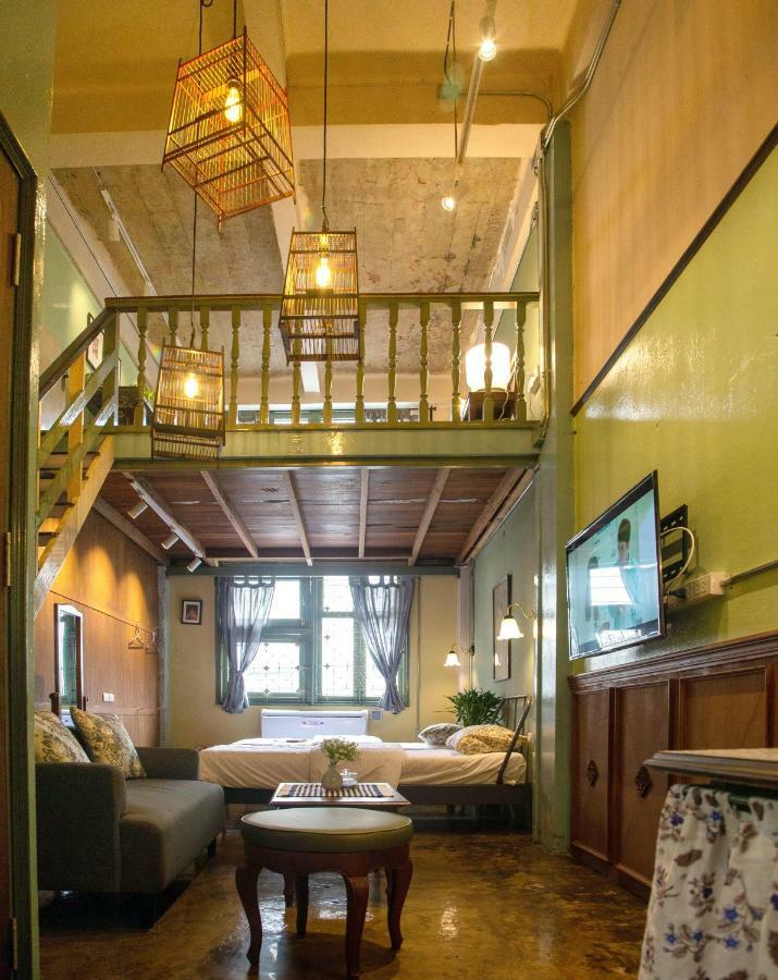 Homestay Live Local Cafe & - 420 Friendly Bangkok