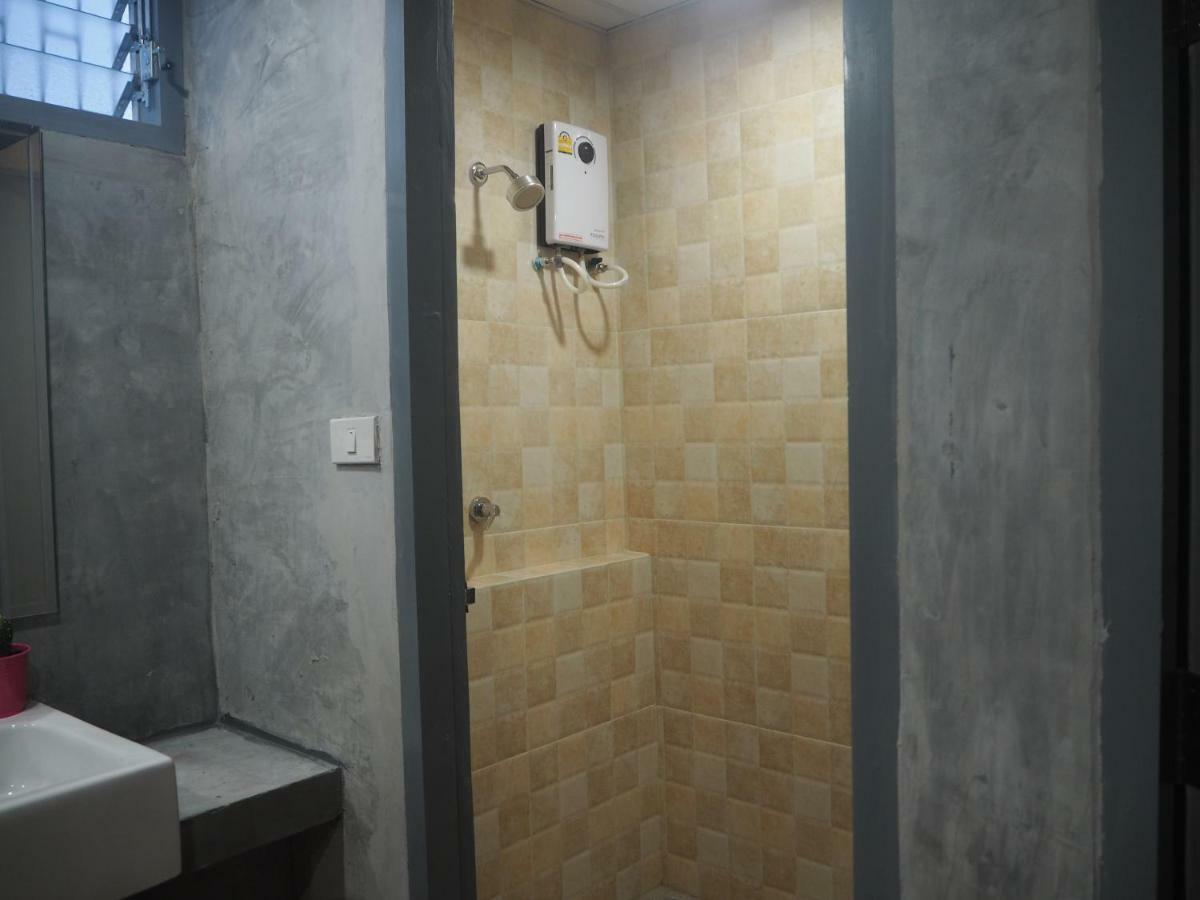 Hostel The April 24 Bangkok