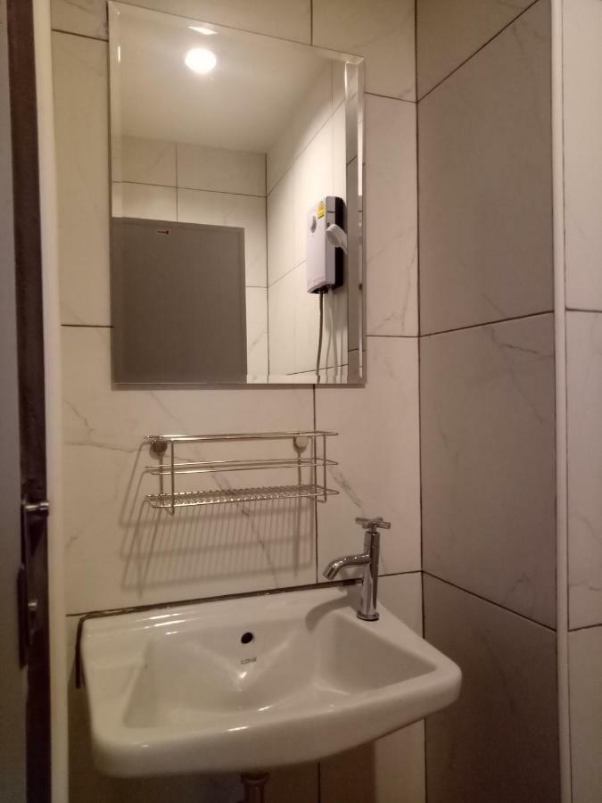 R9 Guest house *